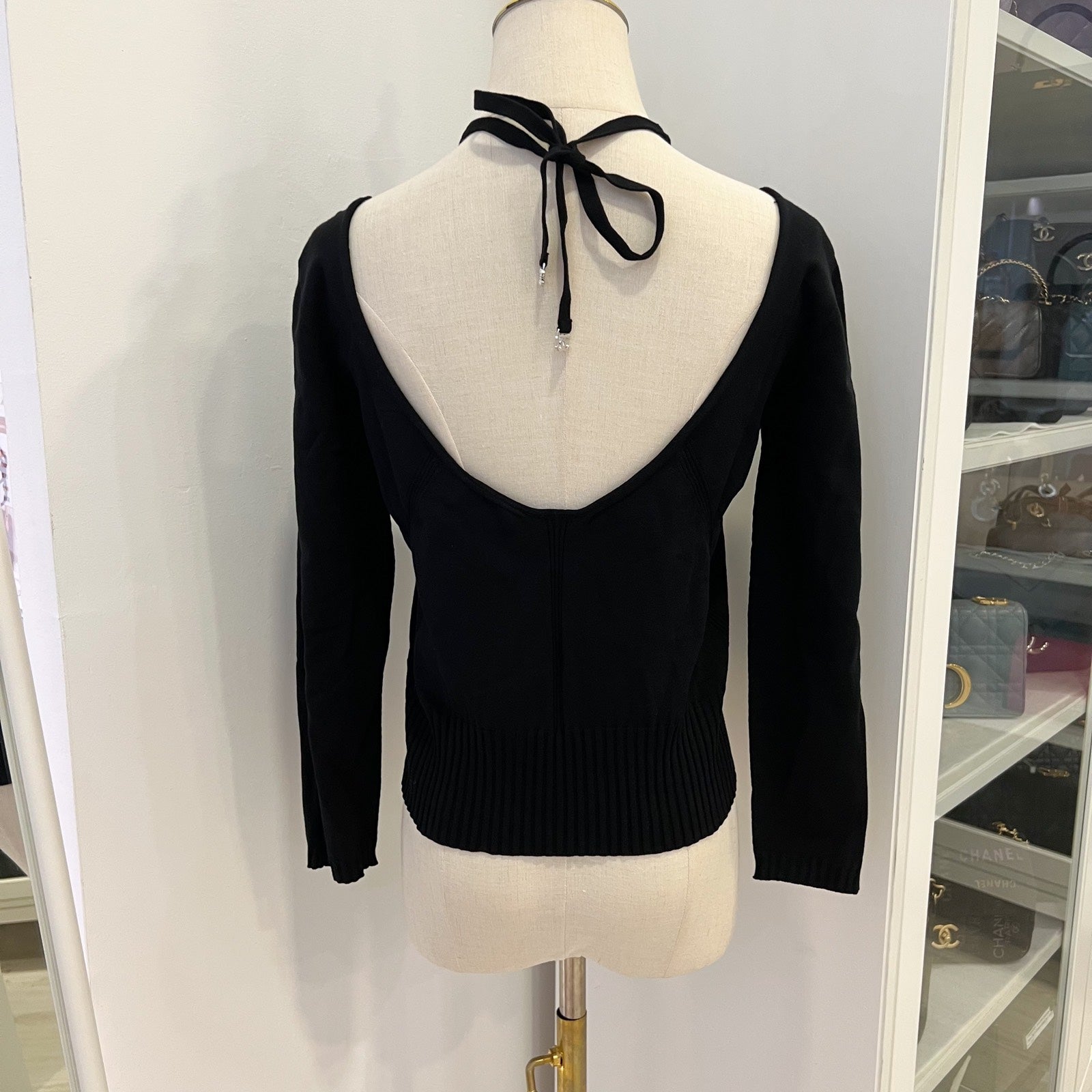 Chanel 24B Long Sleeves Open Back Blo / Top in Black Viscose and Polyester ( ) Handbag