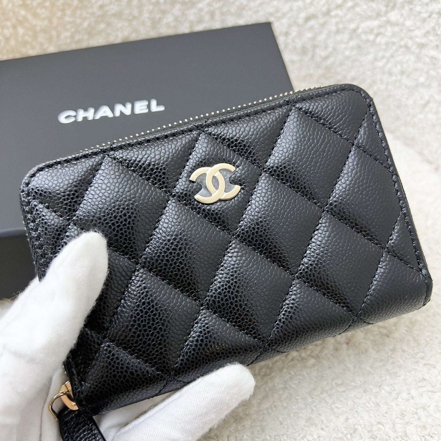 Chanel 25C New Zipped Small Wallet / Card Holder in Black Caviar and Lghw ( ) Handbag