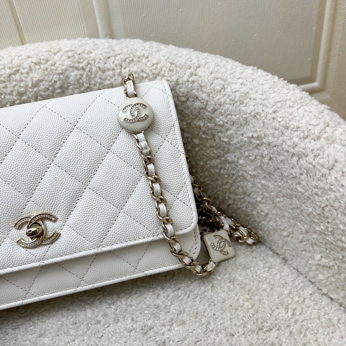 Chanel 25P Wallet On Chain Woc In White Caviar And Lghw ( ) Bag
