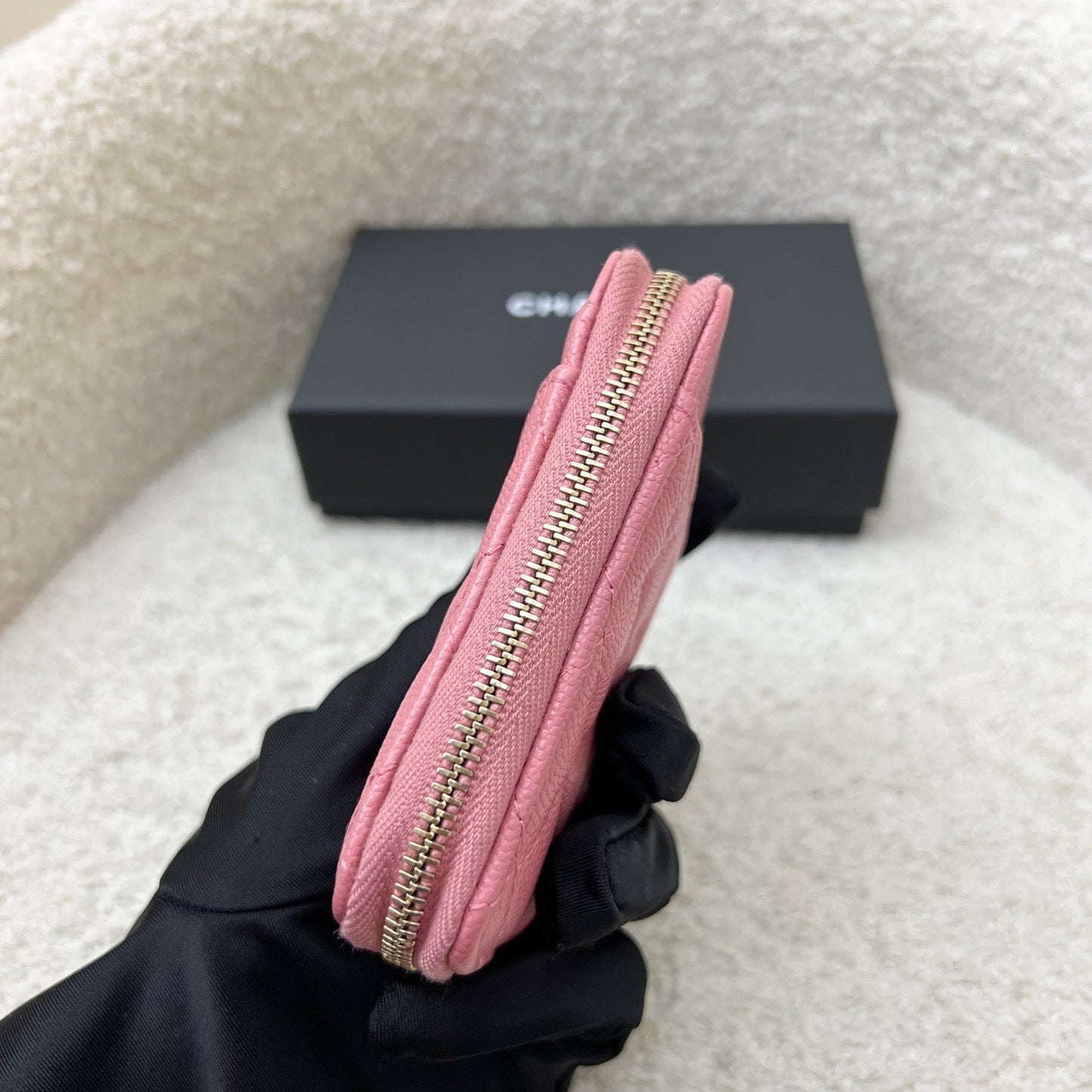 Chanel Zippy Card Holder with Exterior Card Slots in Pink Caviar and Lghw Handbag