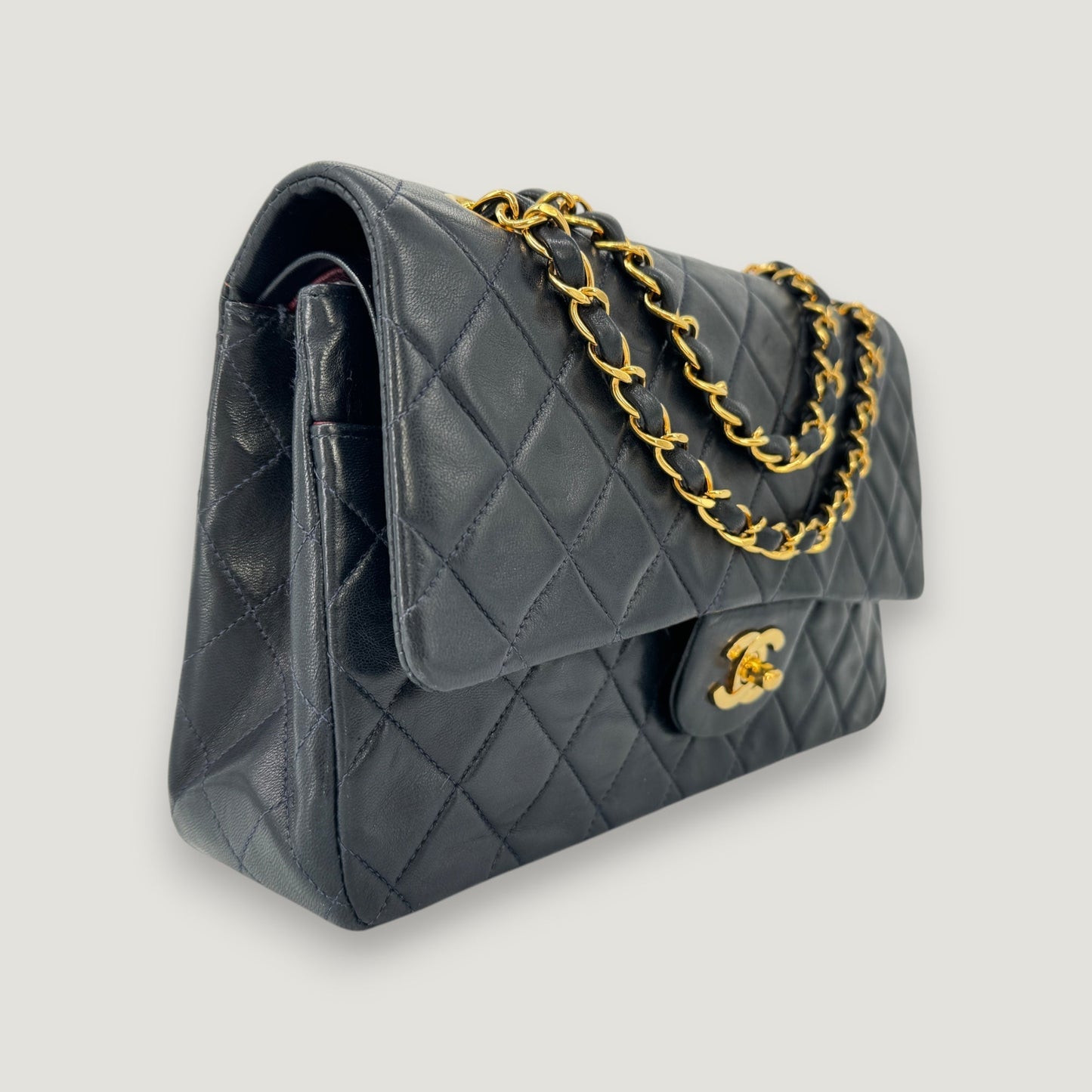 CHANEL CLASSIC MEDIUM BAG | NAVY BLUE