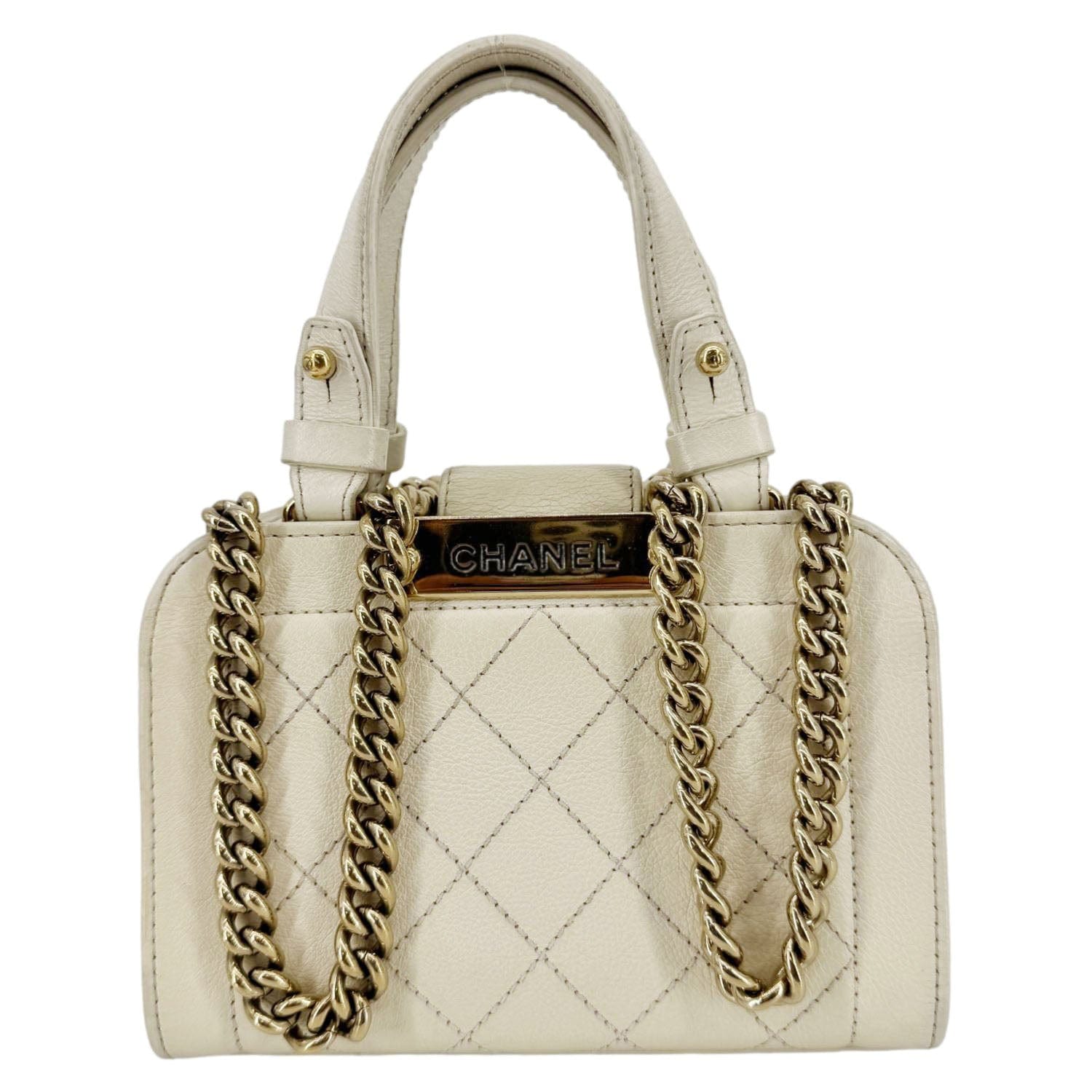 Chanel Stitched Label Click Quilted Shopper Leather Travel Bag
