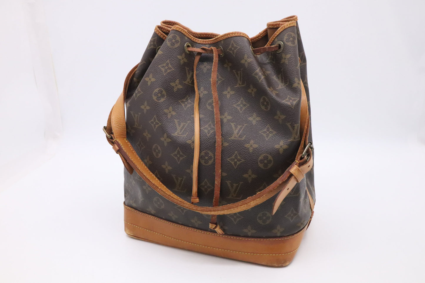 Louis Vuitton Noe Monogram Canvas Handbag