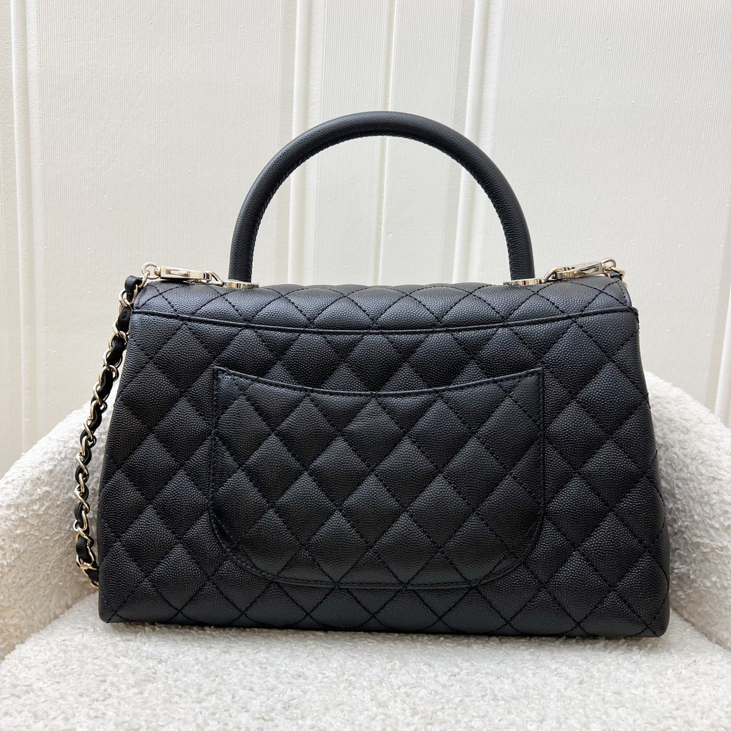 Chanel Medium 29cm Coco Handle in Black Caviar and GHW (Model: A92991)