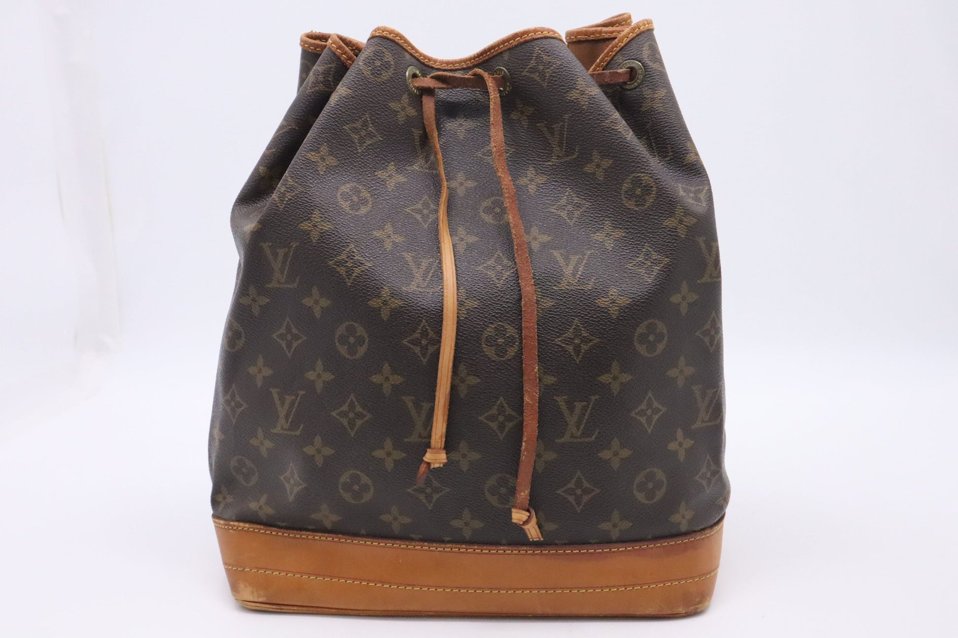 Louis Vuitton Noe Monogram Canvas Handbag