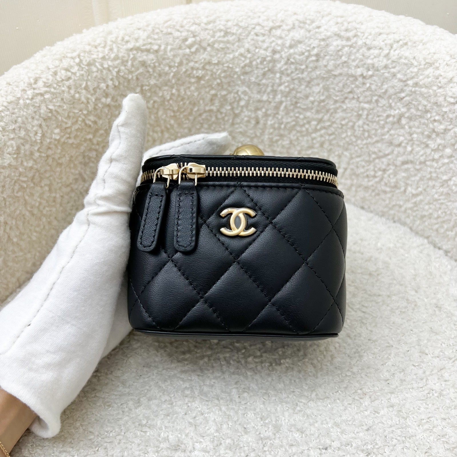 Chanel Pearl Crush Mini Cube Vanity In Black Lambskin And Aghw ( ) Bag