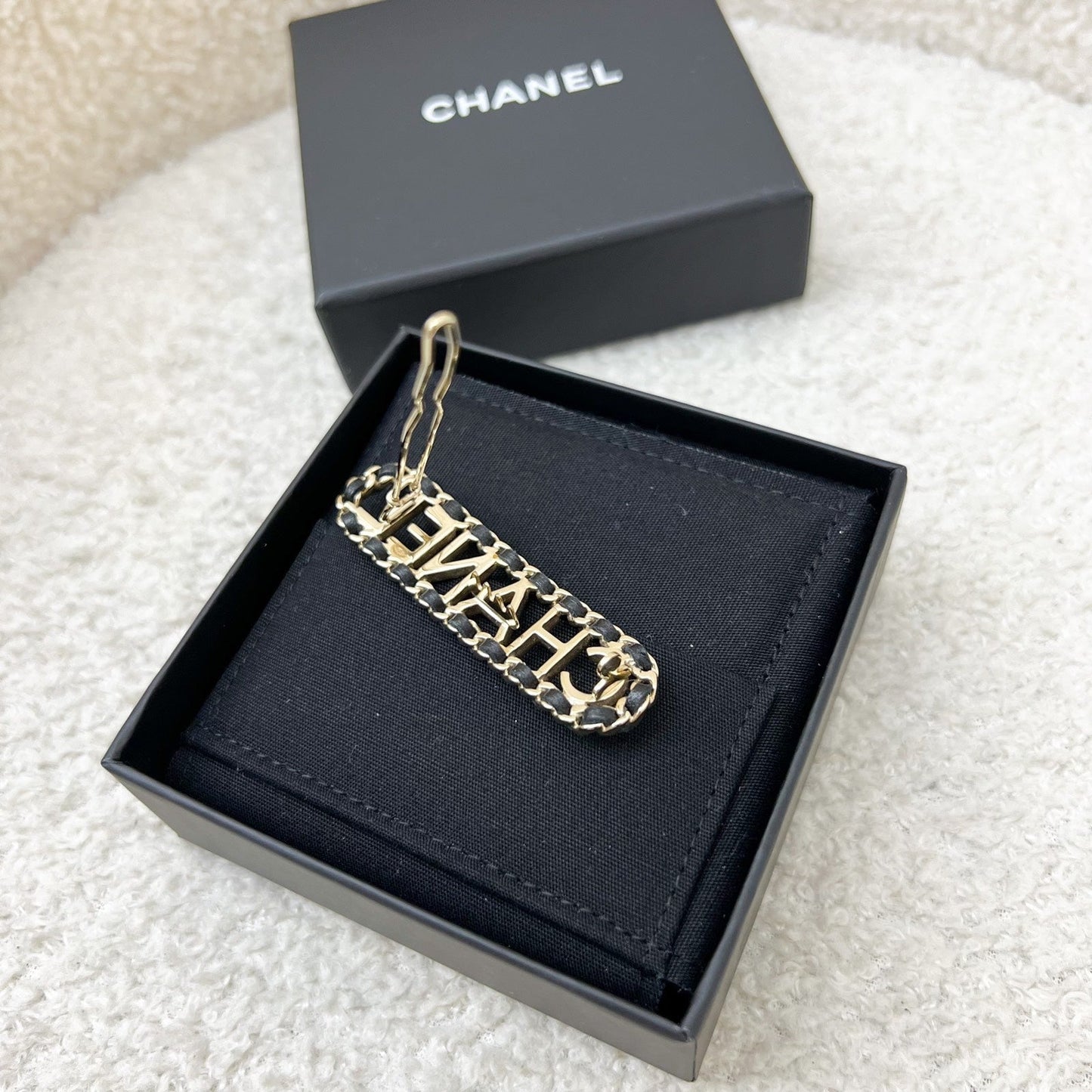 Chanel Chain Around Hairpin / Hairclip with Black Leather in Lghw Handbag