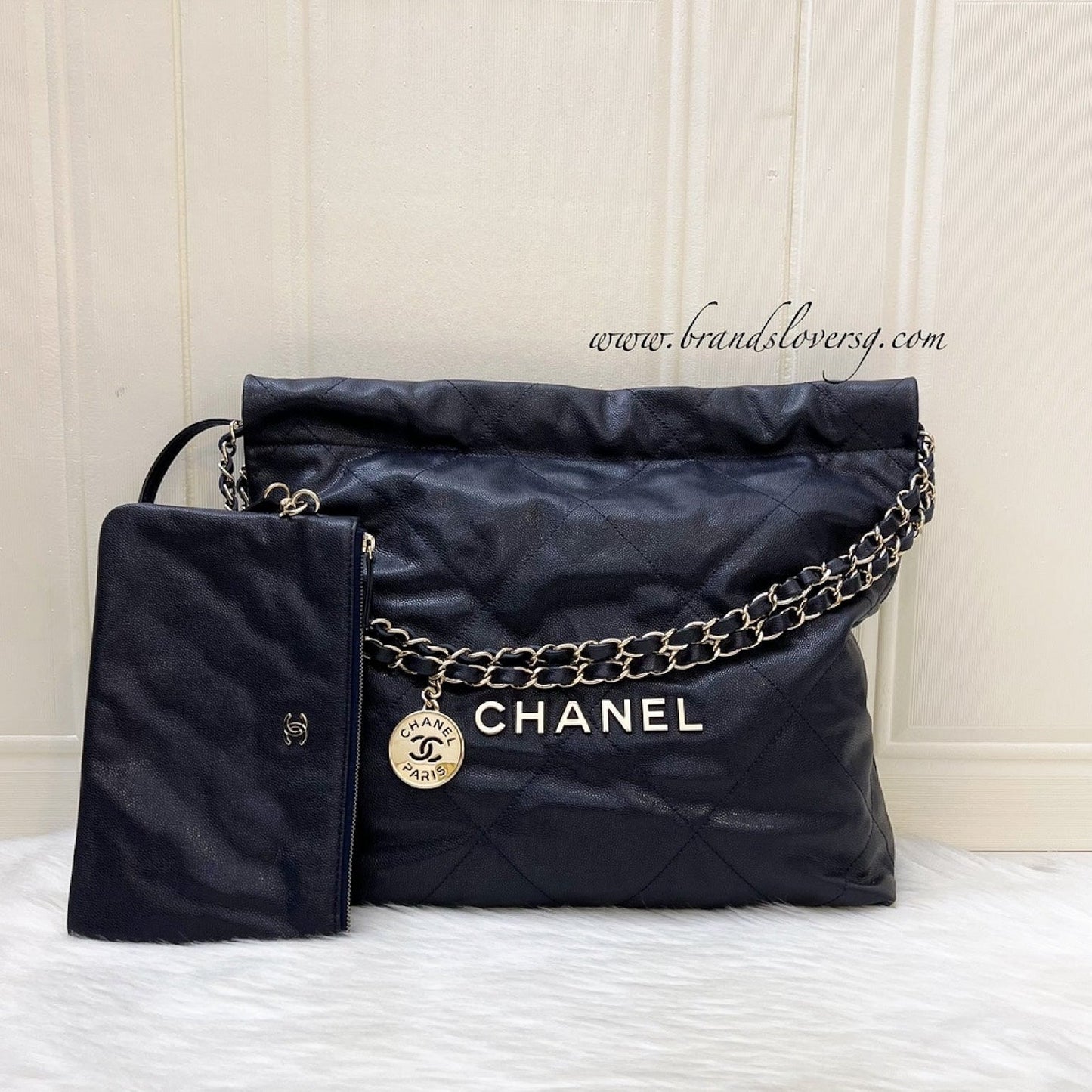 Chanel 22 Small Hobo Handbag In Navy Shiny Caviar And Lghw (model: AS3260)