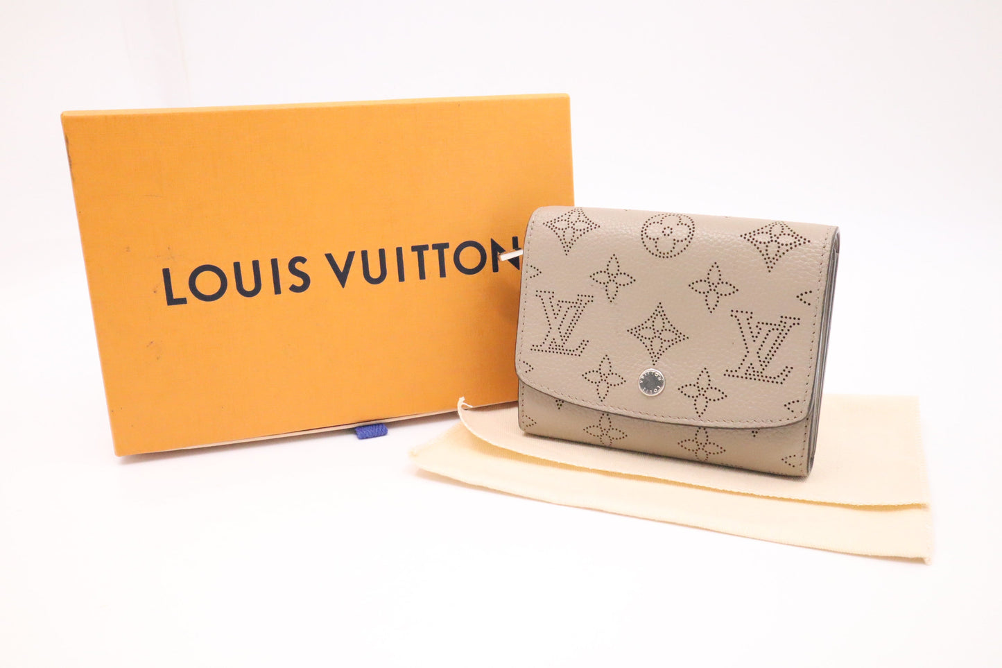 Louis Vuitton Iris Compact Galet Mahina Leather Wallet Case