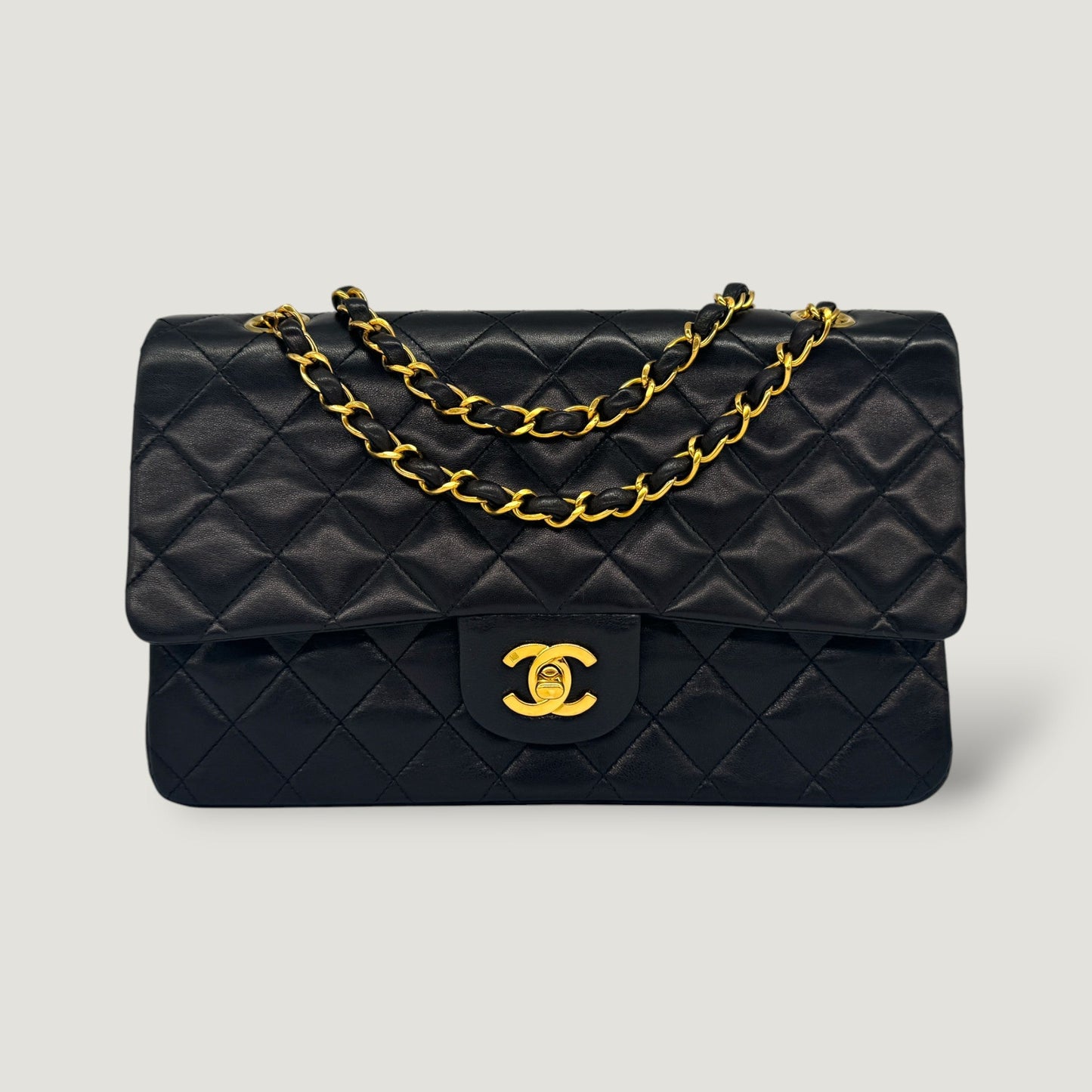 CHANEL CLASSIC MEDIUM BAG