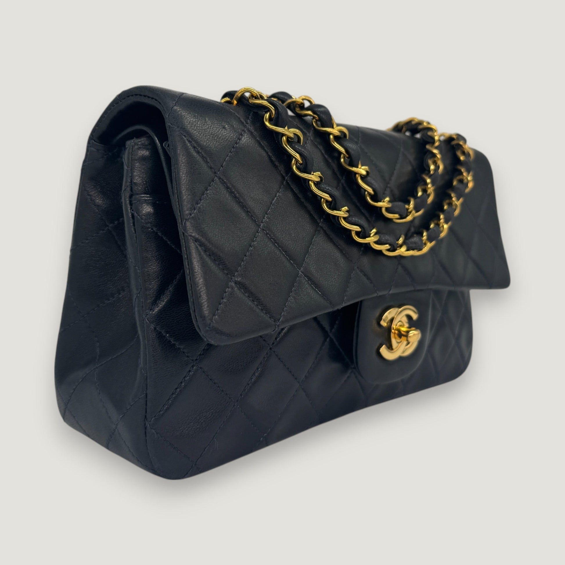 CHANEL CLASSIC SMALL BAG