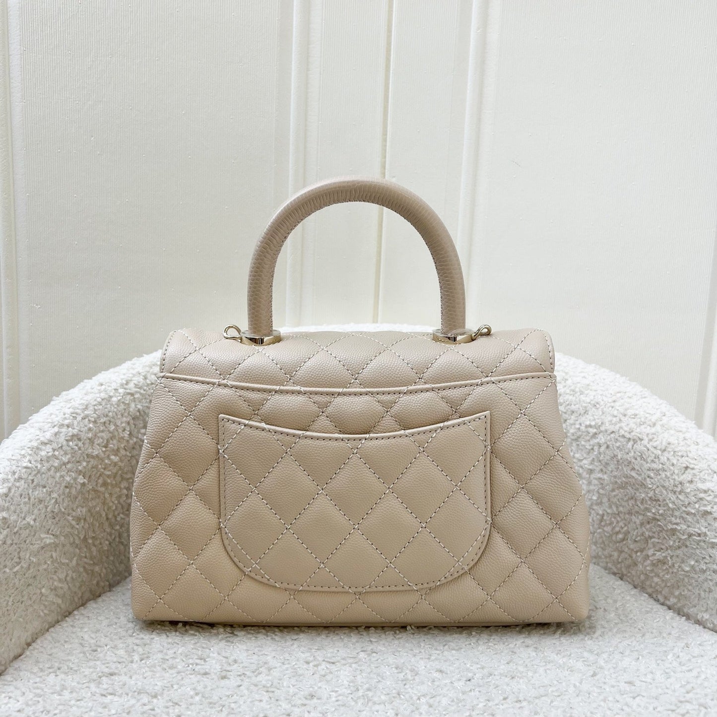 Chanel Small (24CM) Coco Handle Flap in 25P Beige Caviar and Lghw ( ) Handbag