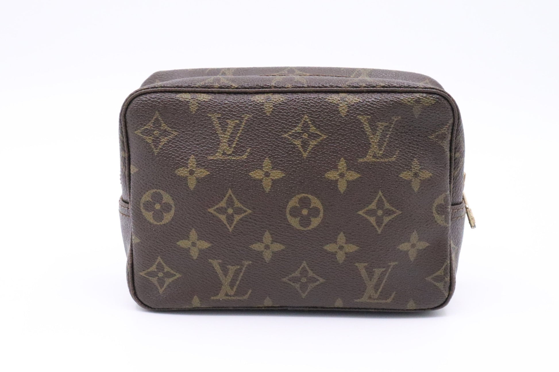 Louis Vuitton Trousse 18 Monogram Canvas Handbag