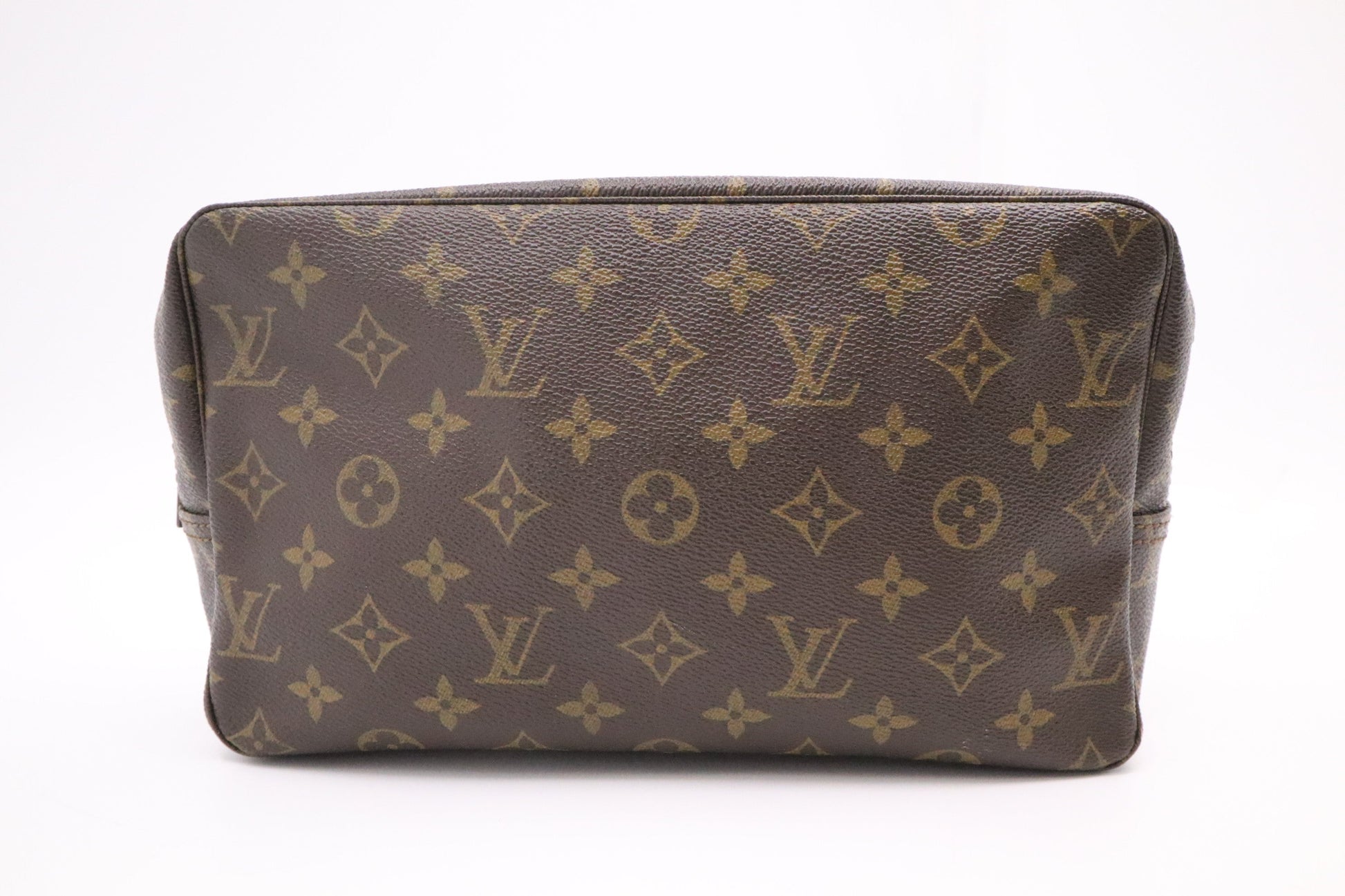 Louis Vuitton Trousse 28 Monogram Canvas Handbag
