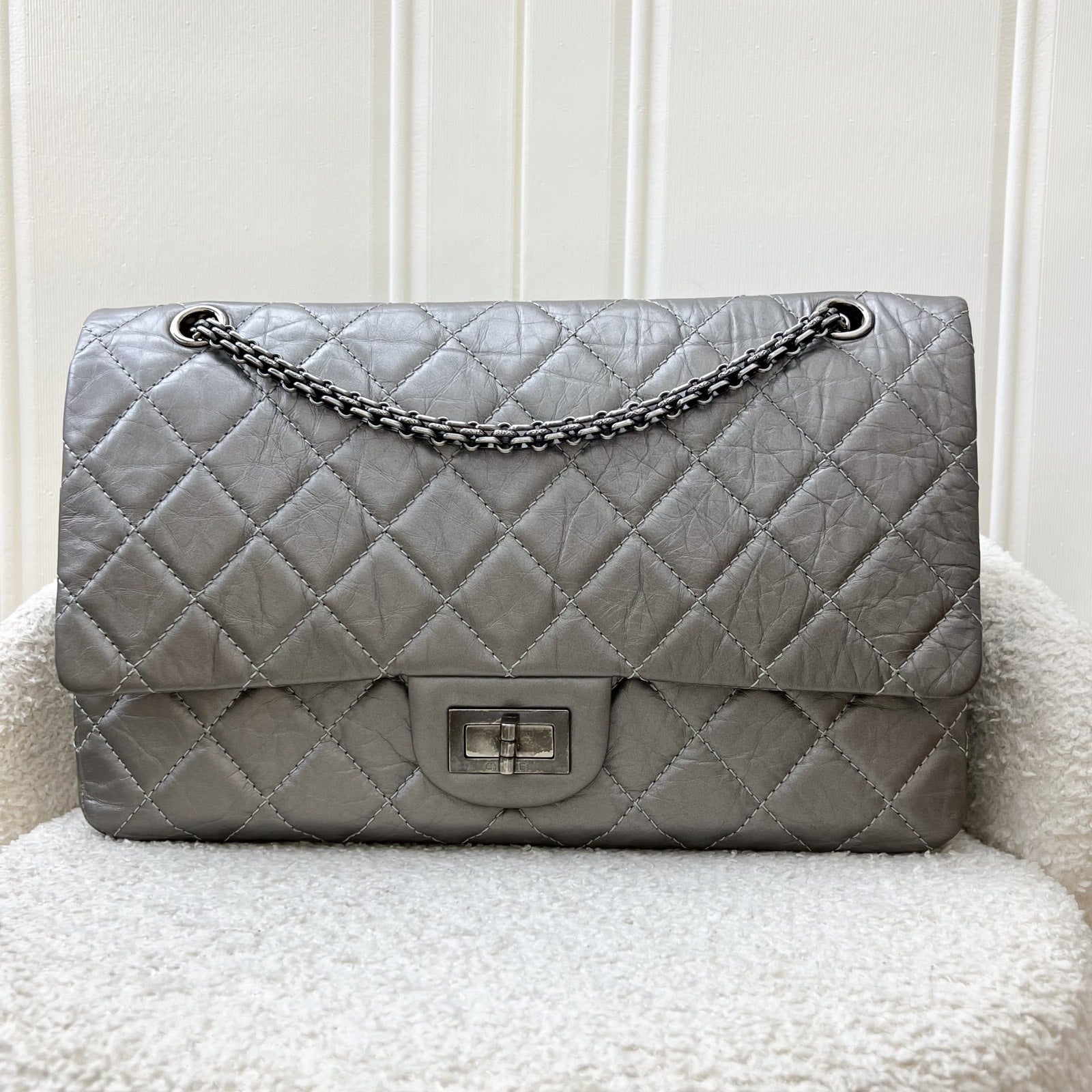 Chanel 2.55 Reissue 227 Maxi Flap in Silver Calfskin and Rhw Handbag