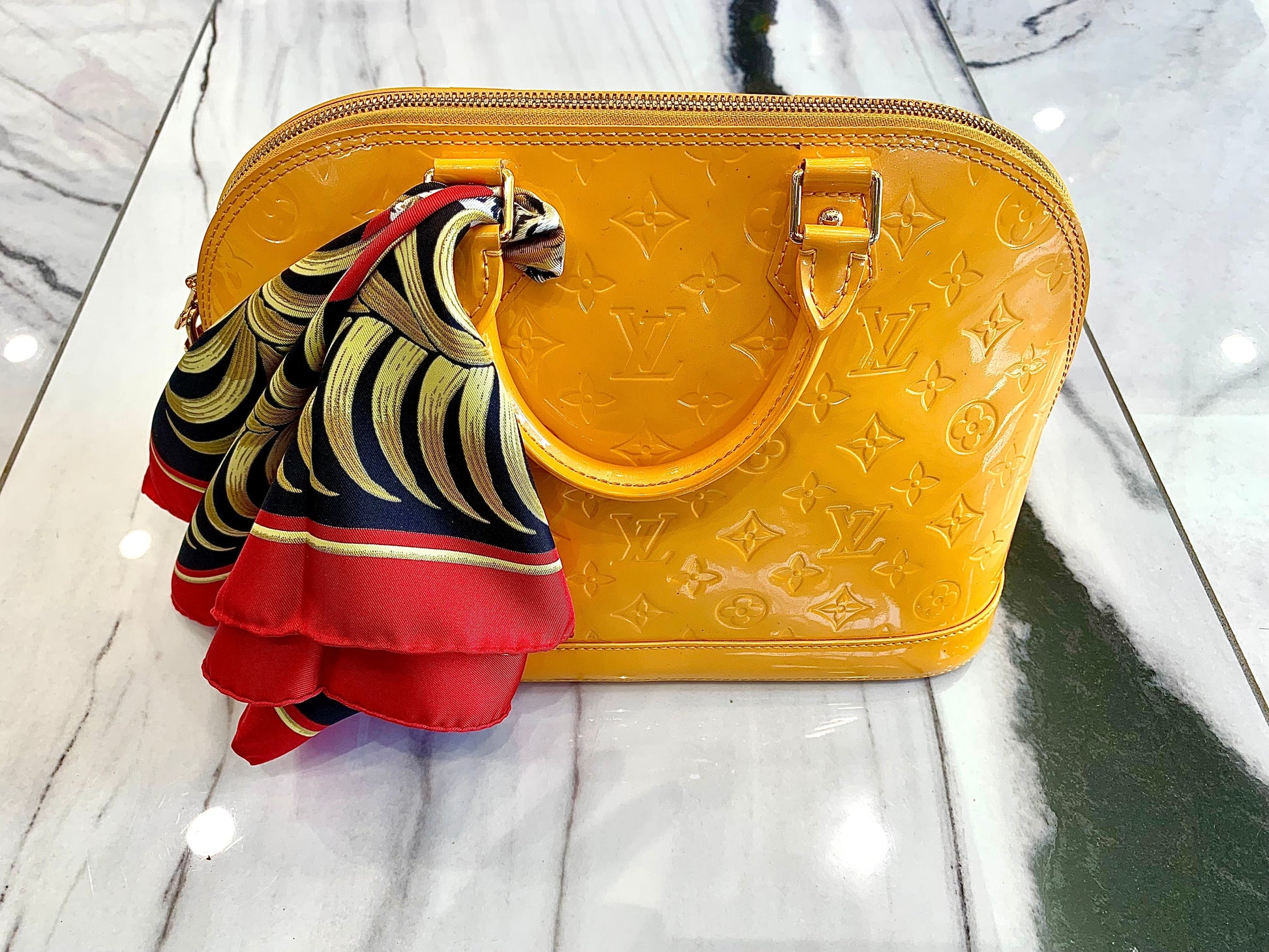 Louis Vuitton ALMA PM Vernis Handbag