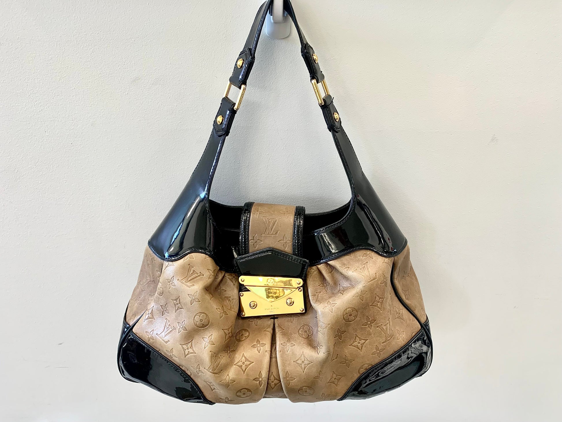Louis Vuitton EMBOSSED POLLY HOBO Shoulder Bag