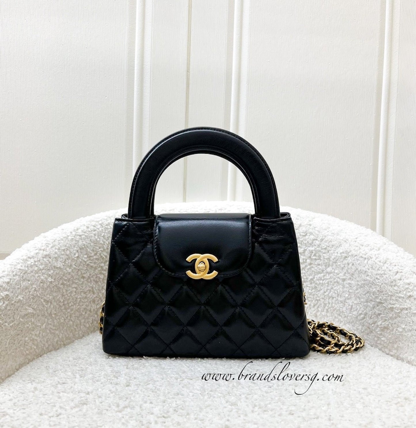 Chanel Mini / Small Kelly Bag in 25C Black Shiny Distressed Calfskin and Aghw ( )
