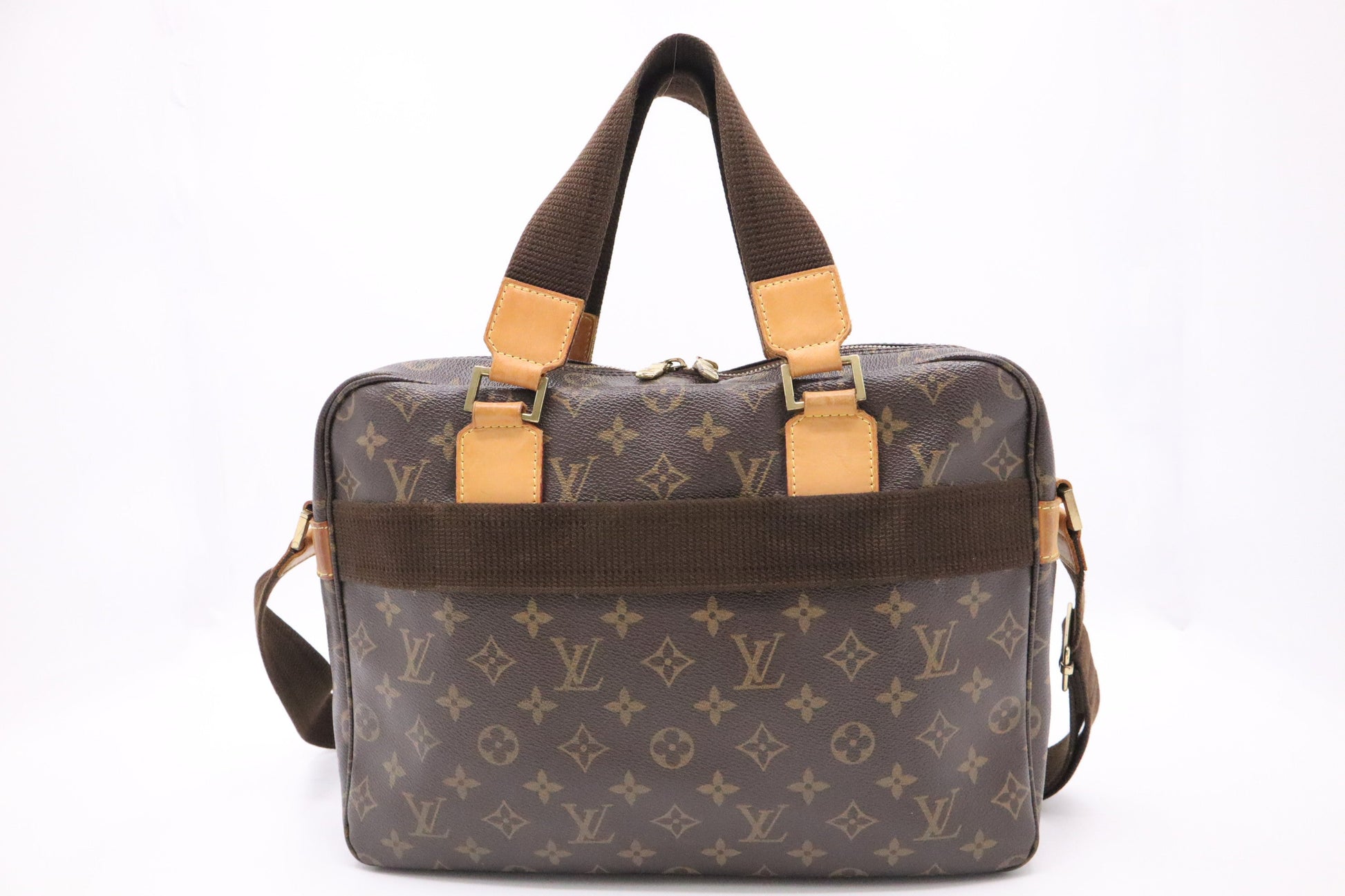 Louis Vuitton Sac Bosphore Messenger Monogram Canvas Crossbody Bag