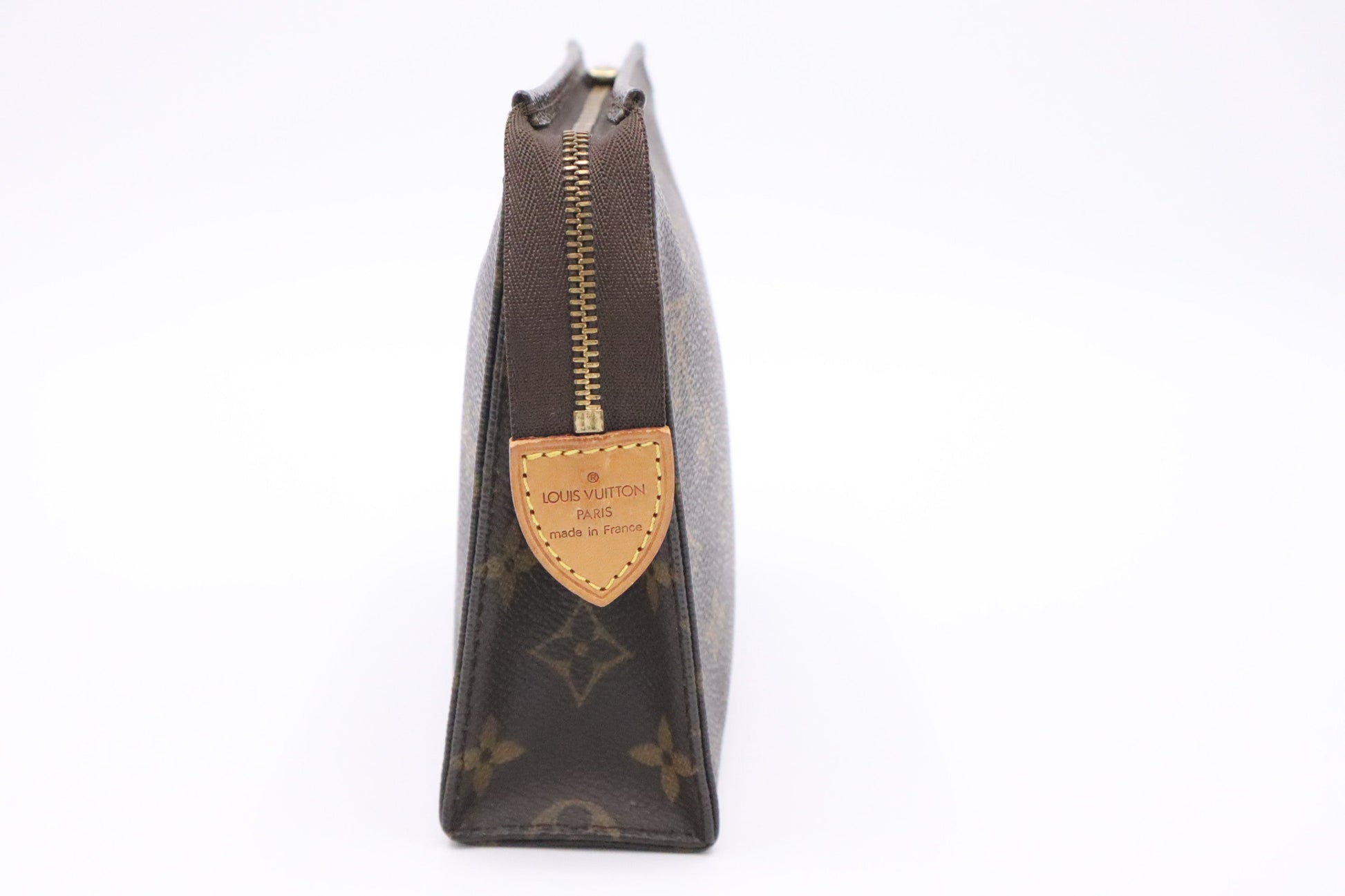 Louis Vuitton Toiletry 19 Monogram Canvas Handbag