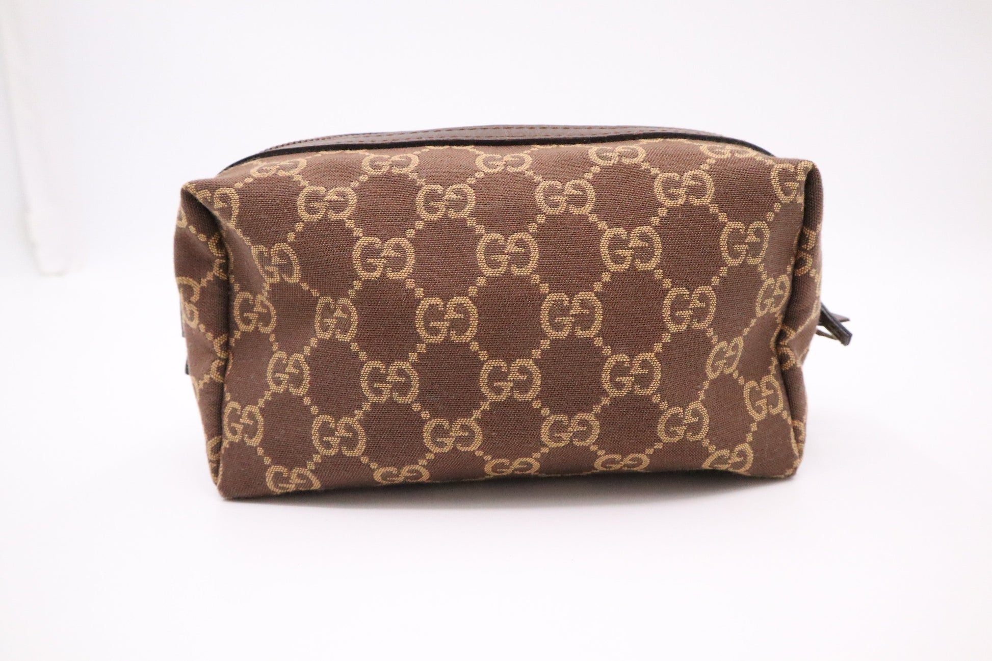 Gucci Pouch GG Canvas Brown Handbag