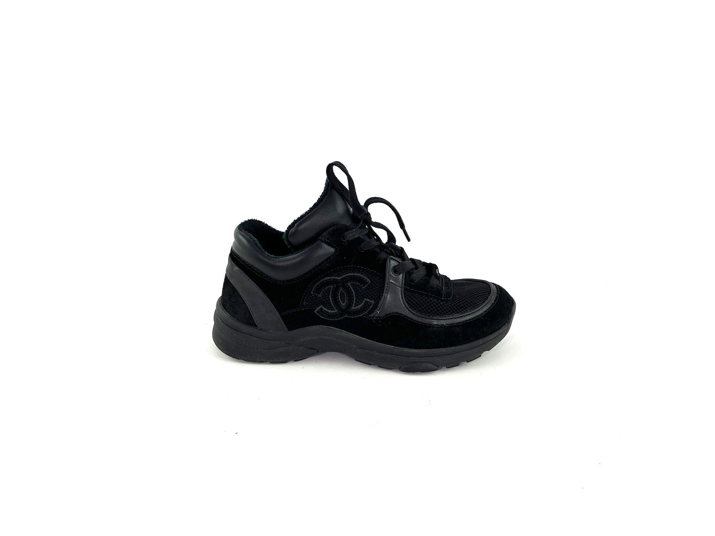Chanel Black 2020 Interlocking CC Logo Sneakers 39 8 for Women