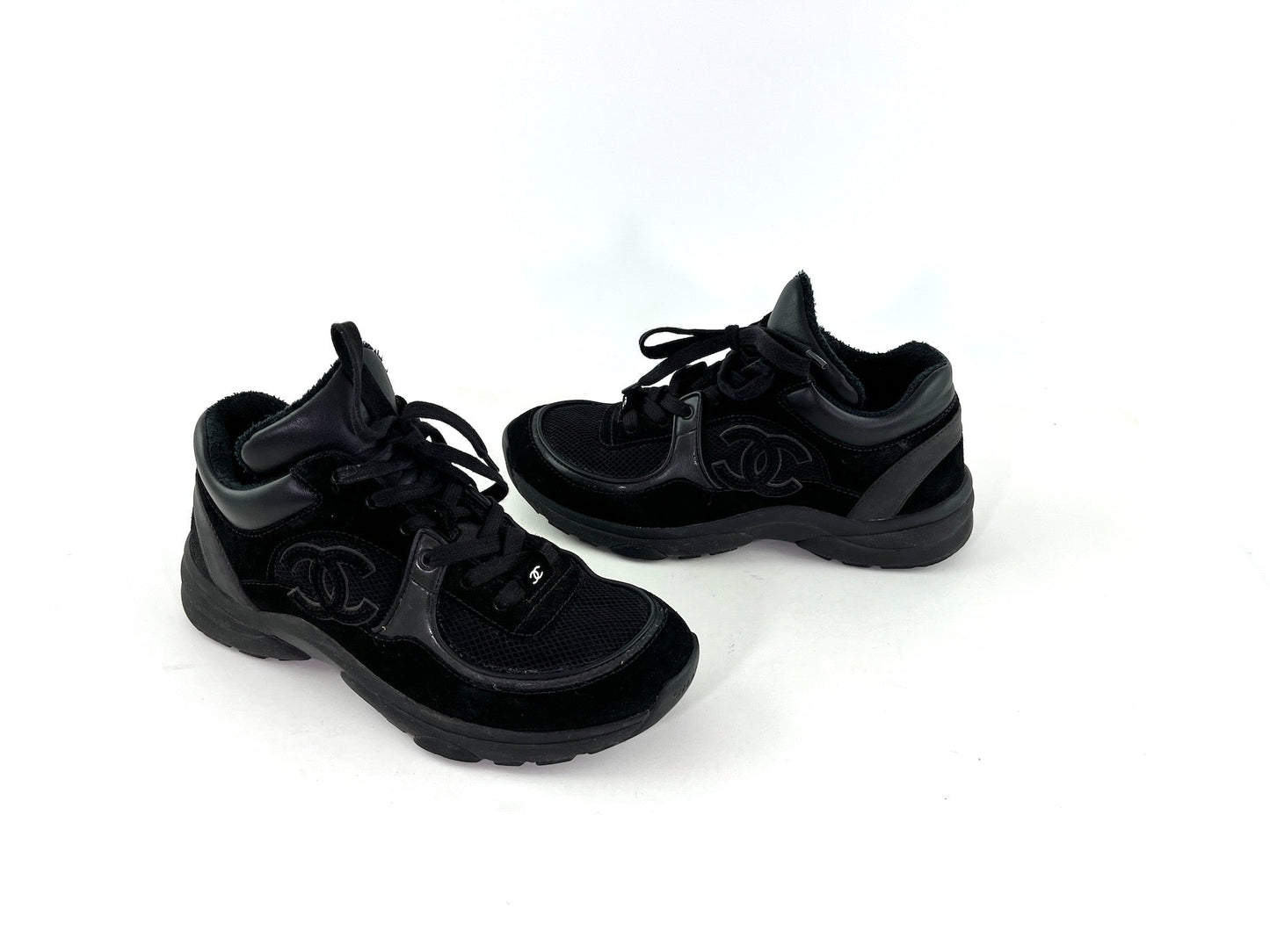 Chanel Black Interlocking Cc Logo Sneakers 39 8