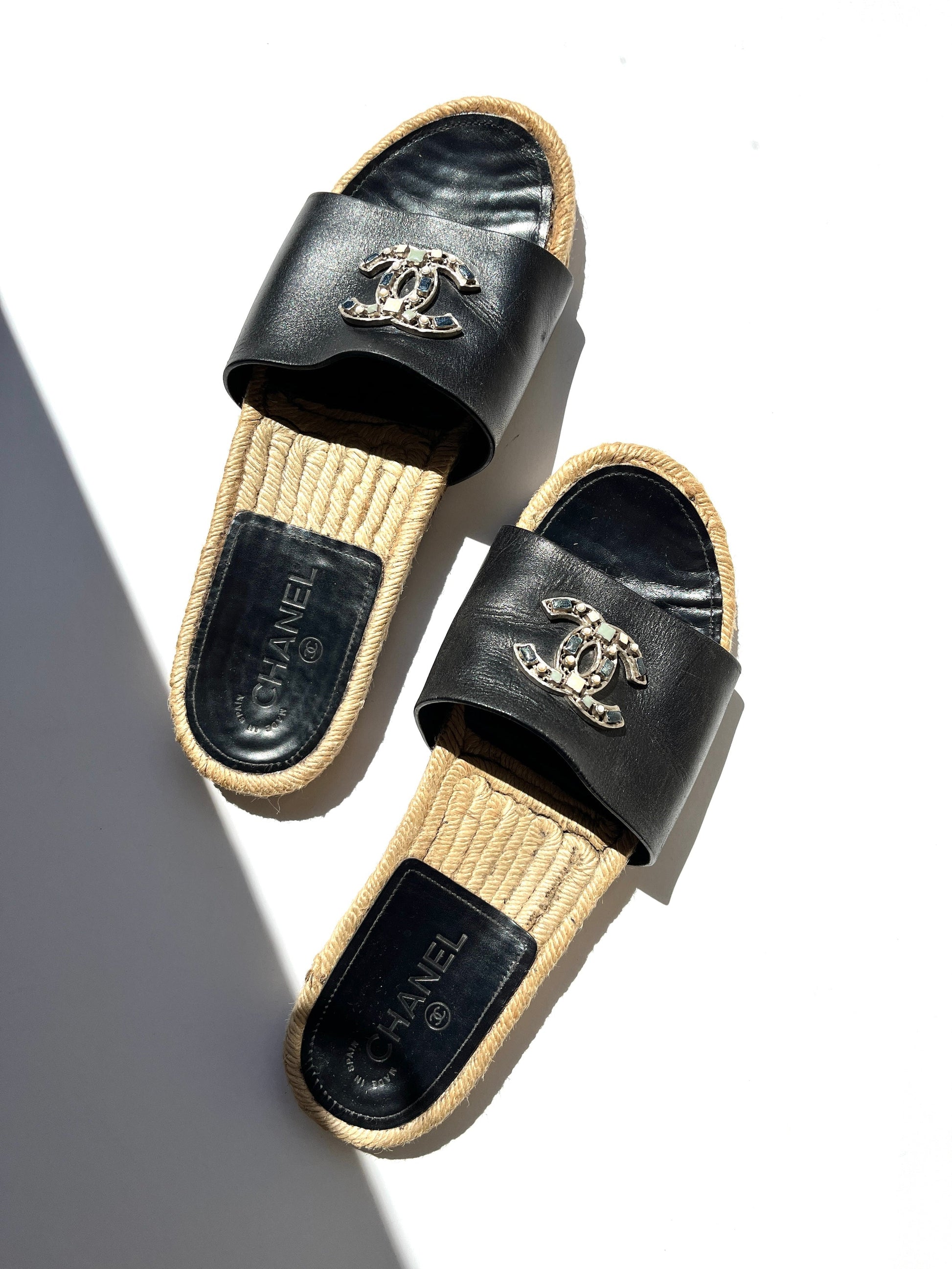 Chanel Espadrille Black Cc Logo Leather Slip On Slides Sandals 41 10.5