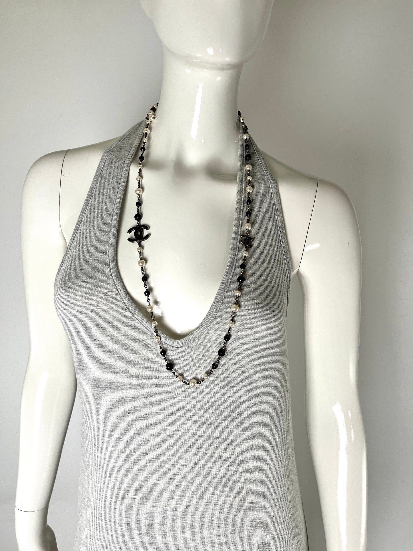 CHANEL Faux Pearl Navy CC Station Bead Long Necklace