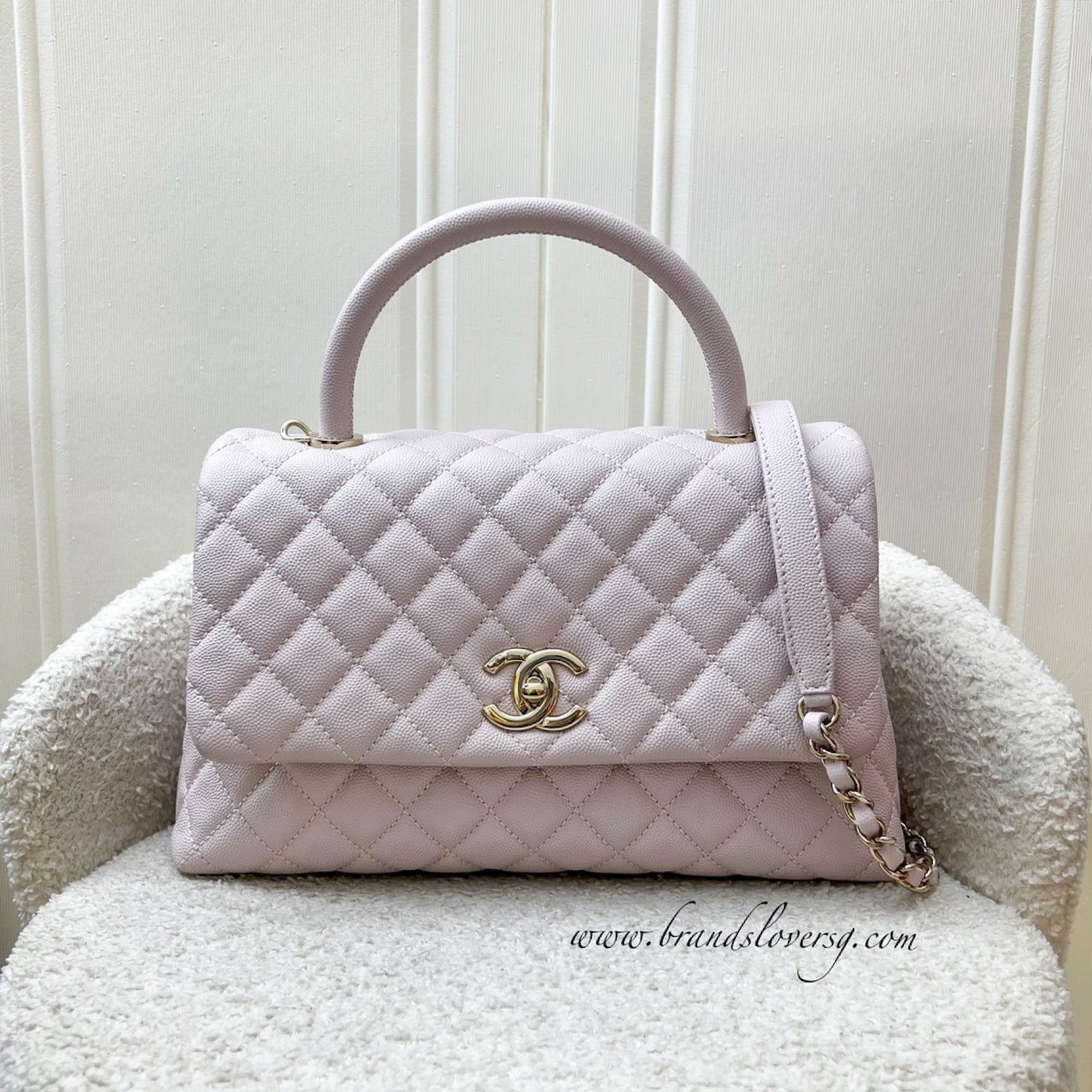 Chanel Medium 29CM Coco Handle in 20A Lilac Caviar and Lghw Handbag