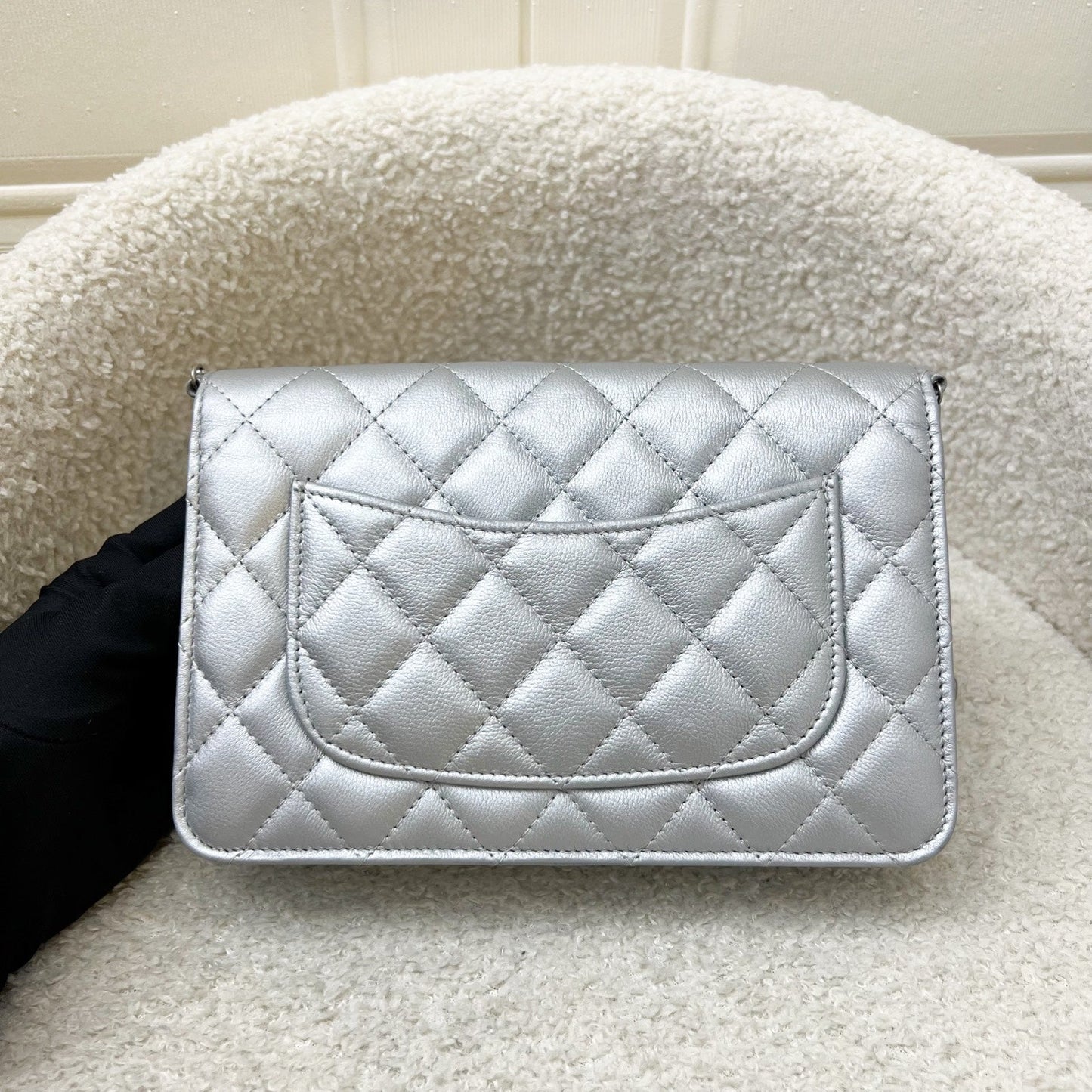 Chanel Reissue Wallet On Chain Woc In Metallic Silver Calfskin And Shw Bag