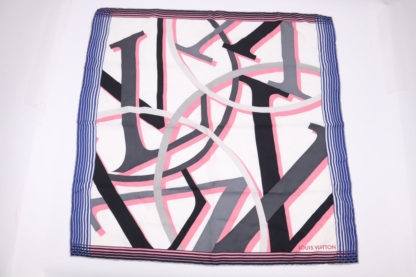 Louis Vuitton Scarf Silk