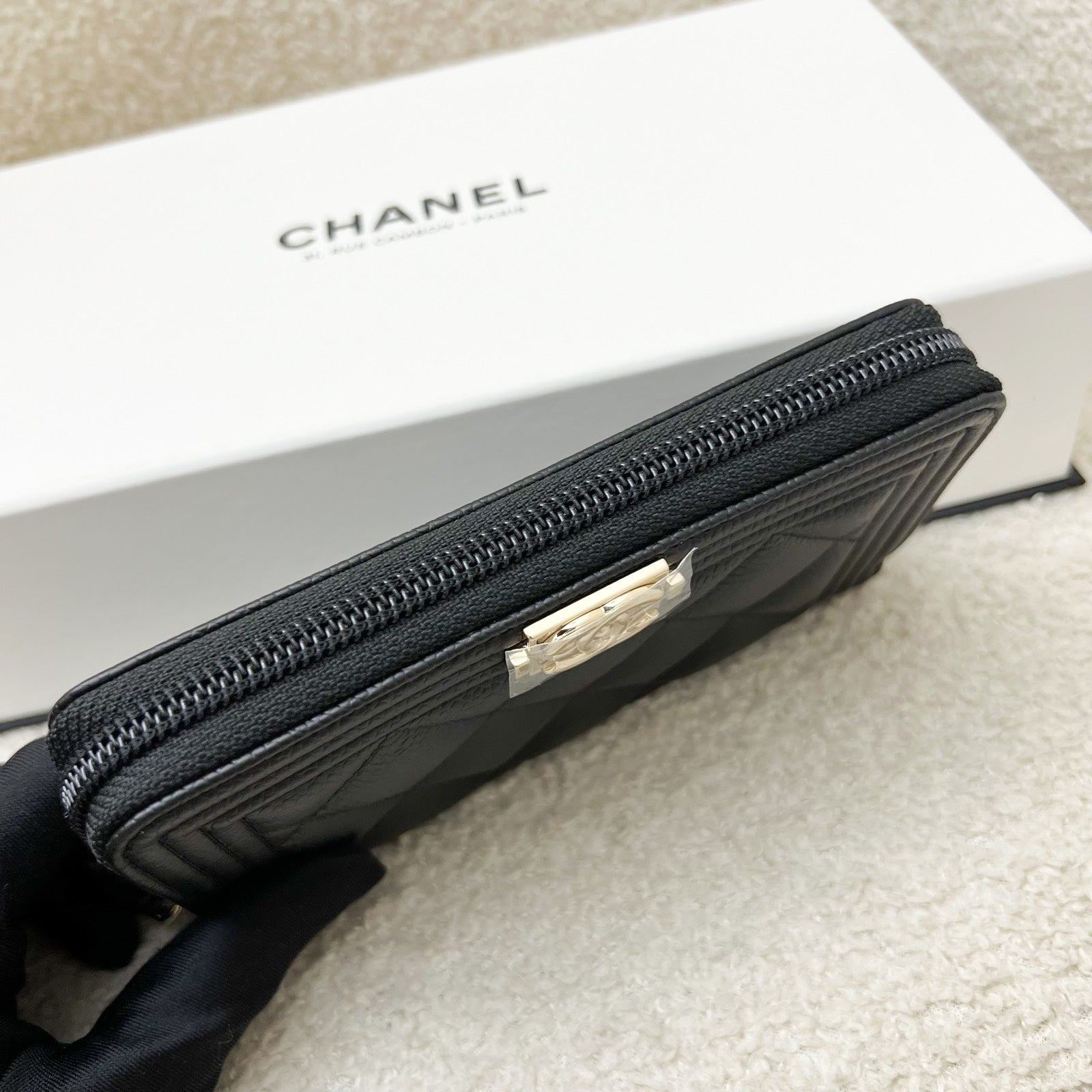 Chanel Boy Medium Mid Length Zippy Wallet In Black Caviar And Lghw ( ) Bag