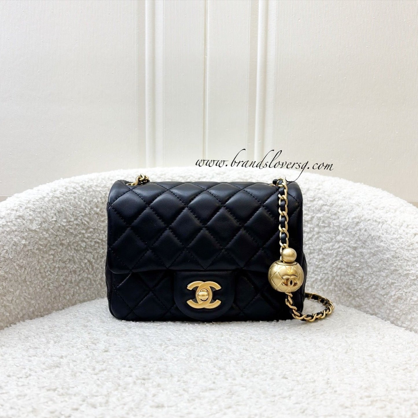 Chanel 22C Pearl Crush Square Mini Flap in Black Lambskin and Aghw ( ) Handbag