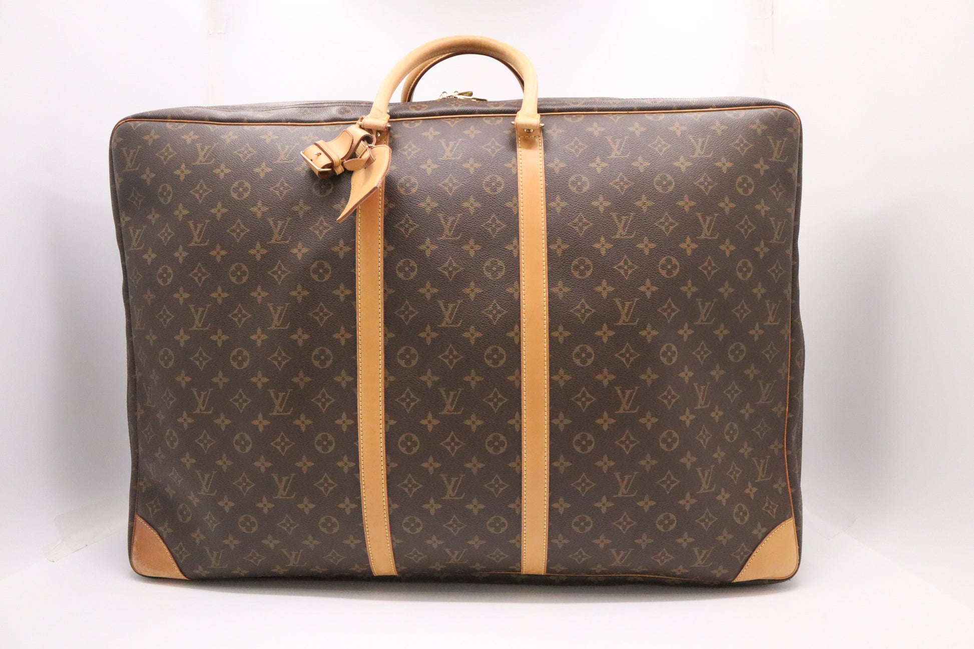 Louis Vuitton Sirius 70 Monogram Canvas Handbag
