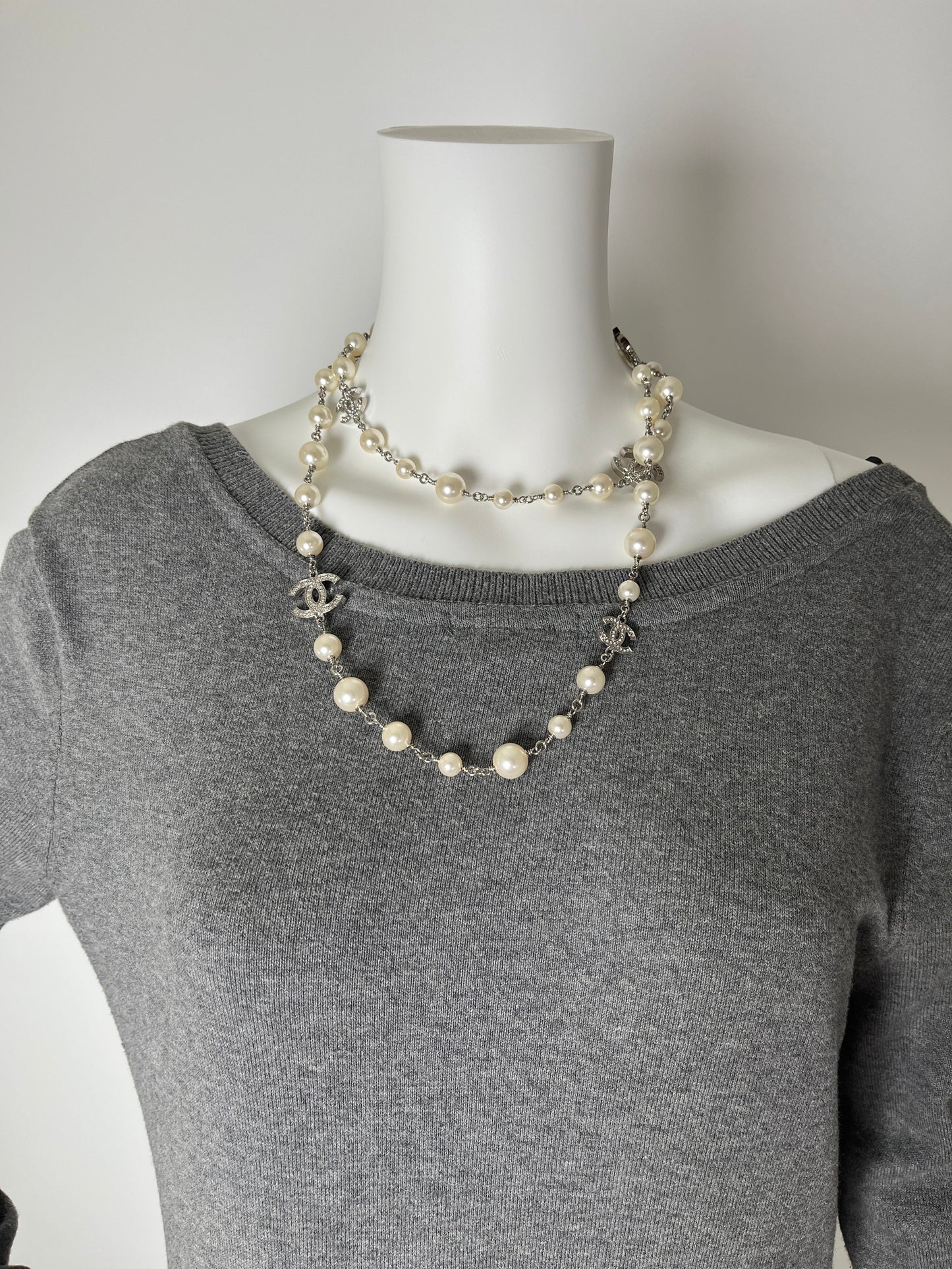 CHANEL Faux Pearl and Strass 2020 CC Long Station Classic Necklace
