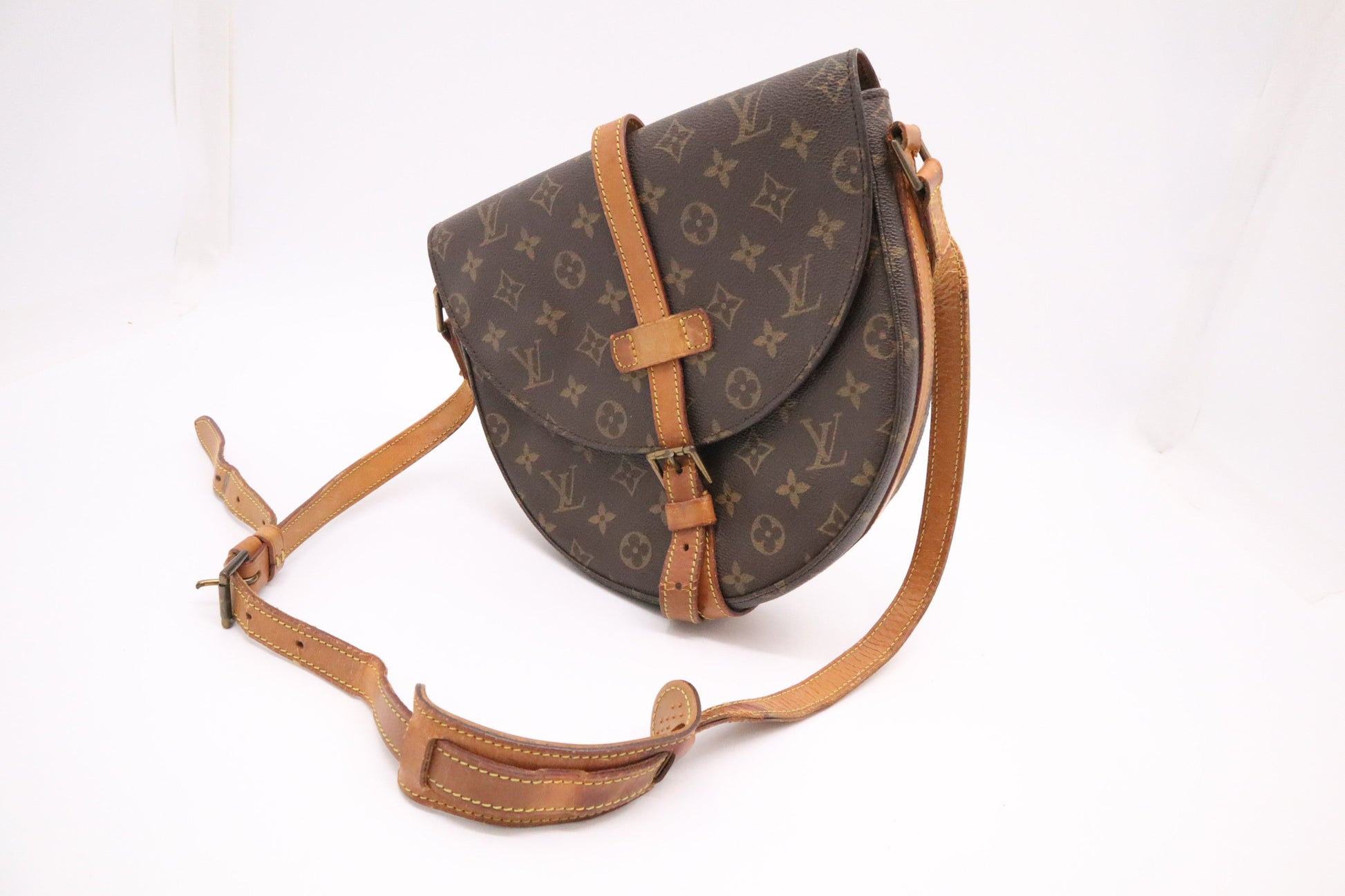 Louis Vuitton Chantilly GM Monogram Canvas Handbag