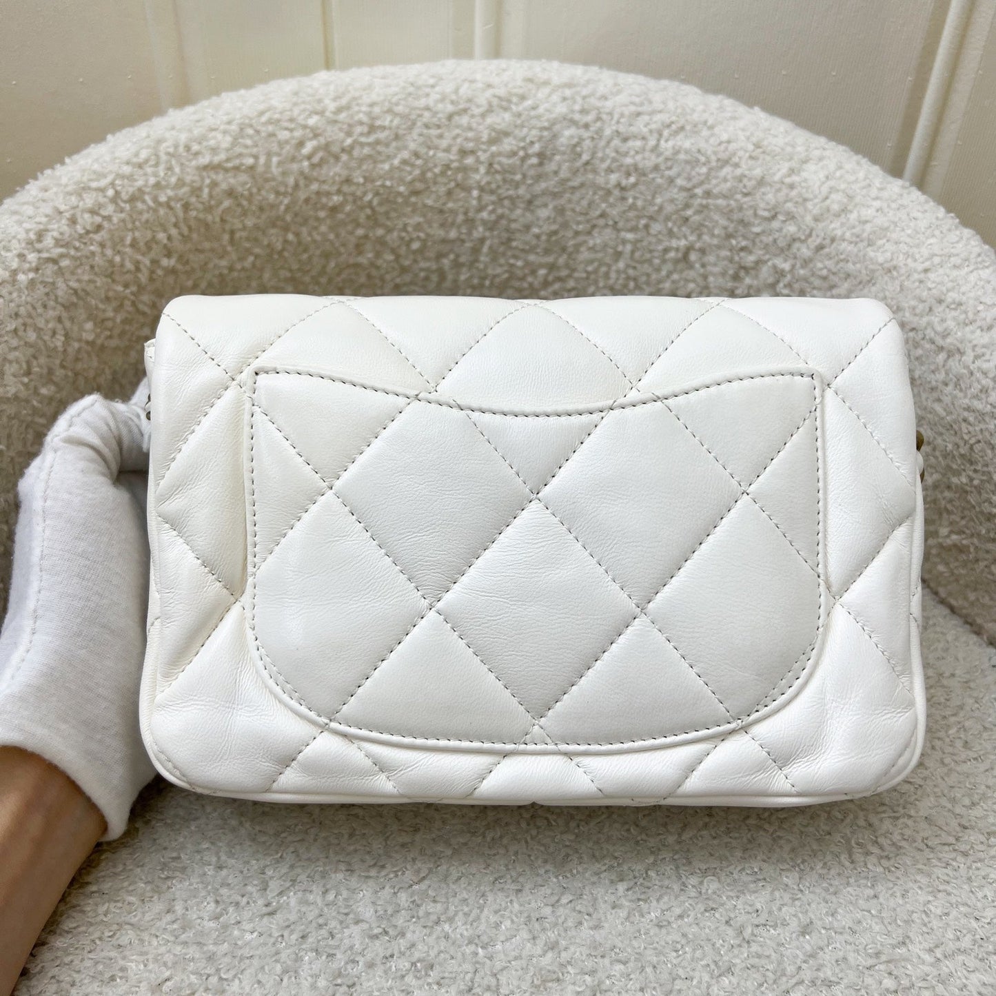 Chanel 23S Heart Clasp Small Flap In White Lambskin And Aghw ( ) Bag