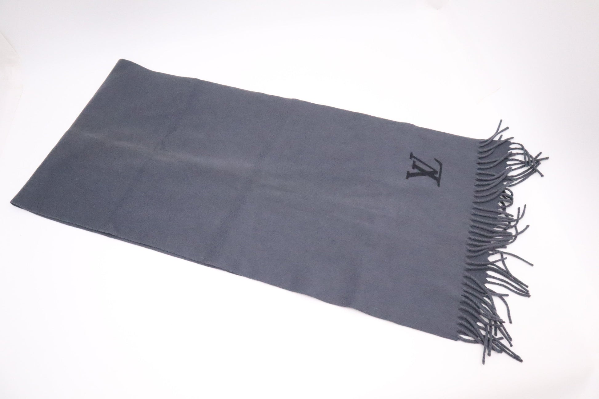 Louis Vuitton Scarf Cashmere Grey