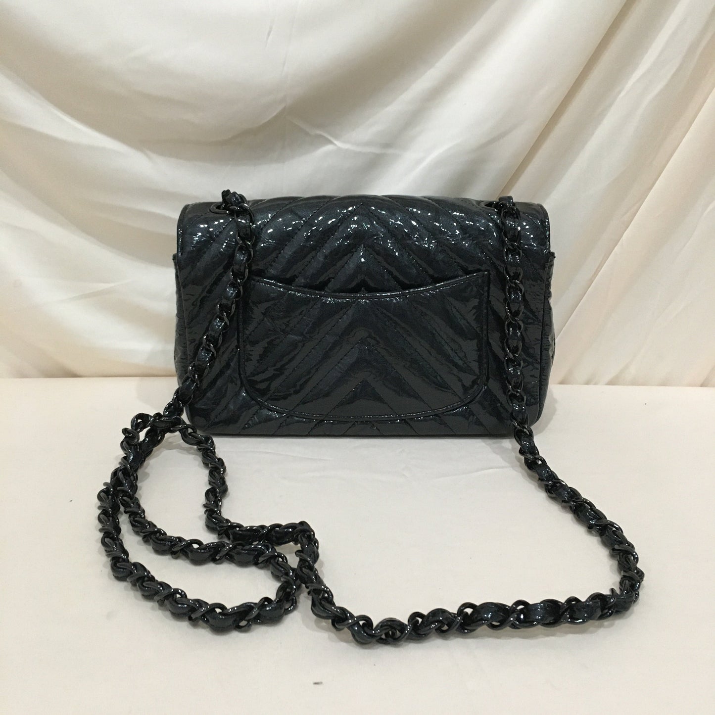 Chanel Black Chevron Patent Black Hardware Single New Shoulder Bag Sku#
