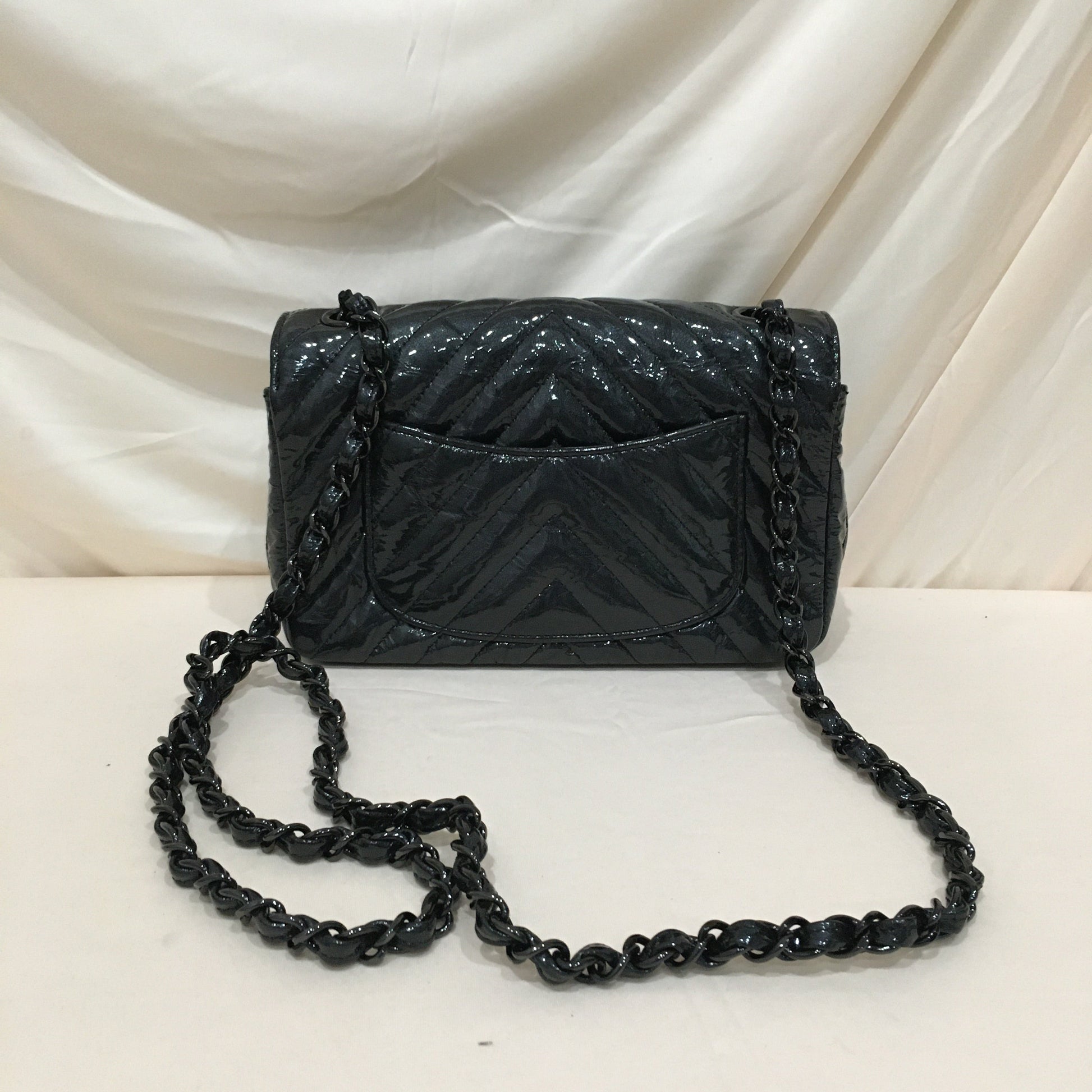 Chanel Black Chevron Patent Black Hardware Single New Shoulder Bag Sku#
