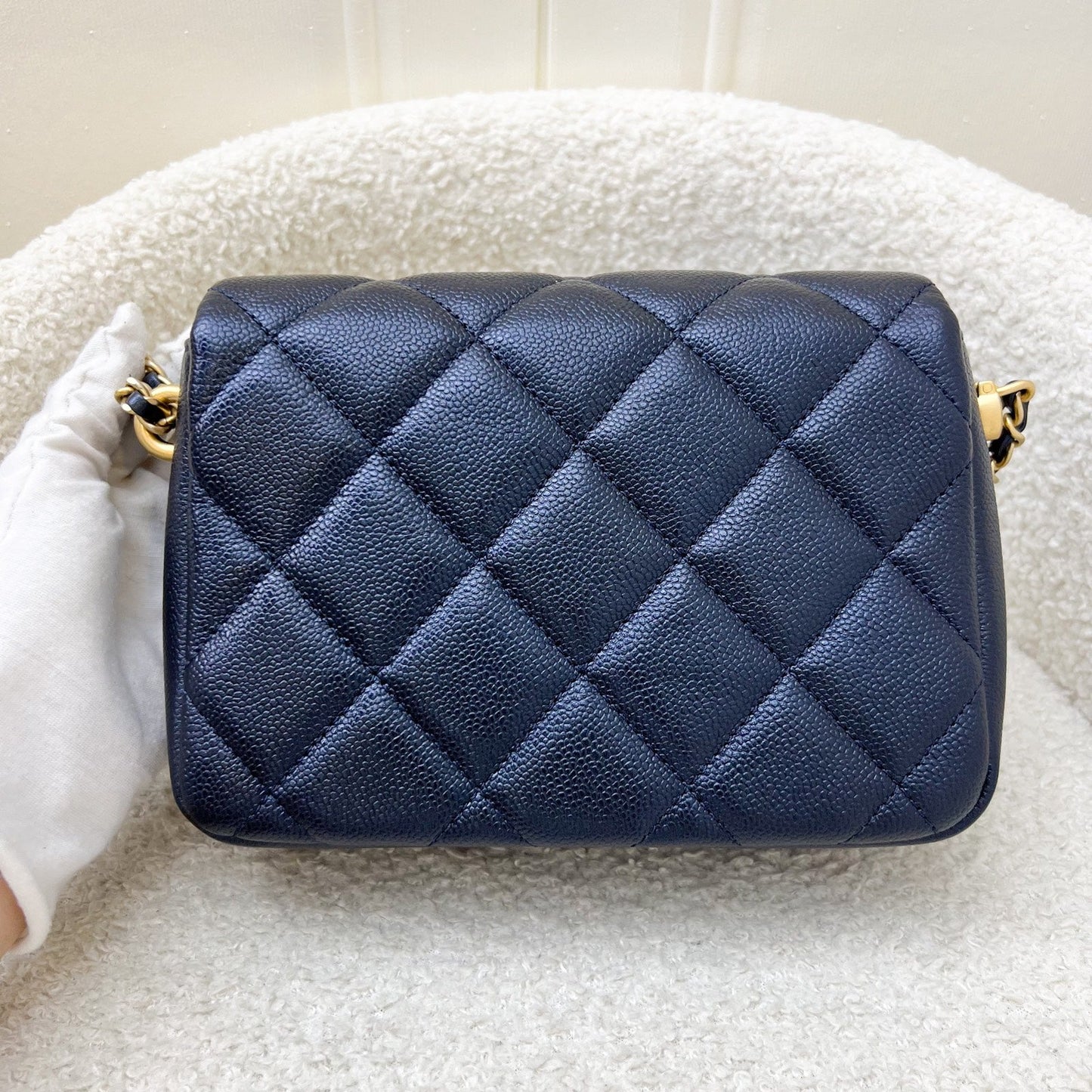 Chanel 21K Perfect Mini Flap Bag with Adjustable Chain in Iridescent Black (midnight) Caviar and Aghw ( )