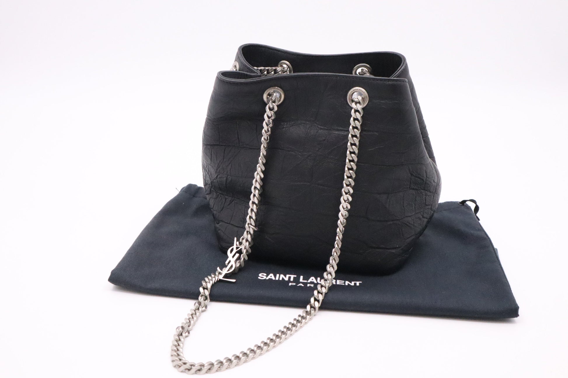 YSL Saint Laurent Bucket Shoulder Bag In Leather Black