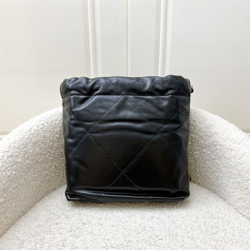 Chanel 22 Mini Hobo Handbag in Black Shiny Calfskin and Aghw ( )
