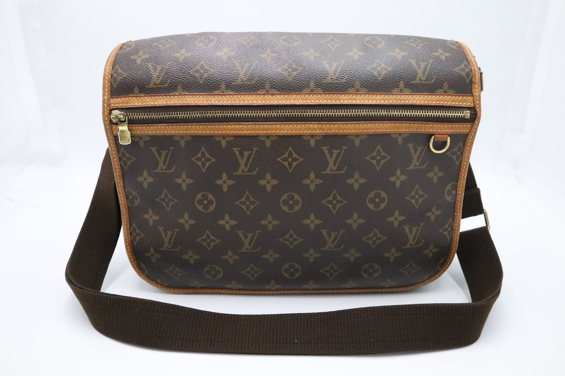 Louis Vuitton Messenger Bosphore MM Monogram Canvas Crossbody Bag