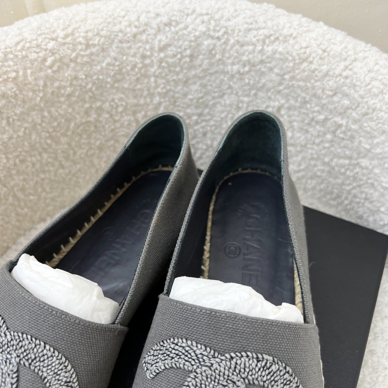 Chanel Espadrilles in Grey Canvas and Black Gosgrain Sz 37 Handbag