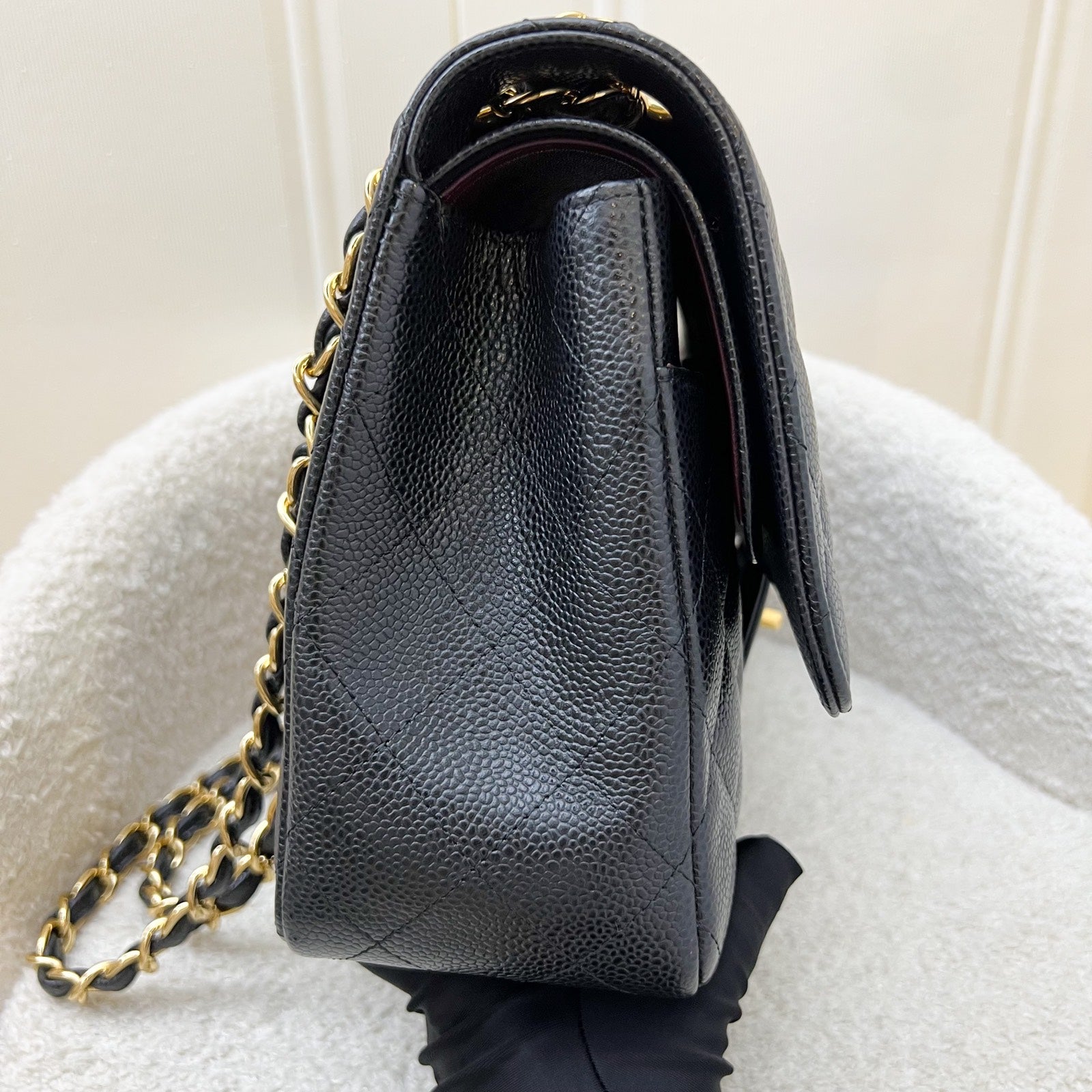 Chanel Jumbo Classic Flap Df in Black Caviar and Ghw ( ) Handbag