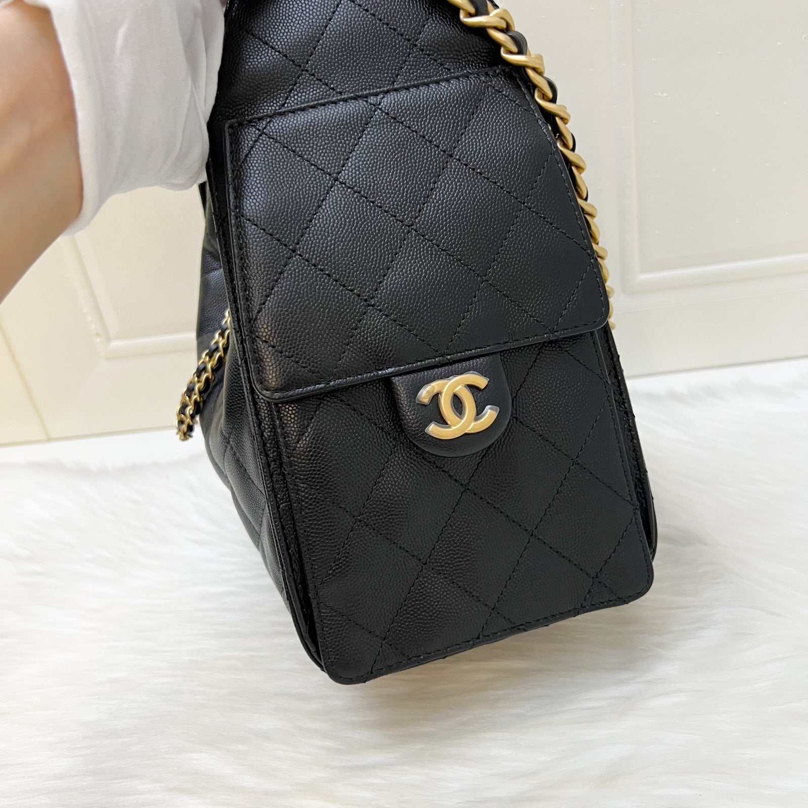 Chanel 25 Small Hobo Bag in Black Caviar and Aghw ( )