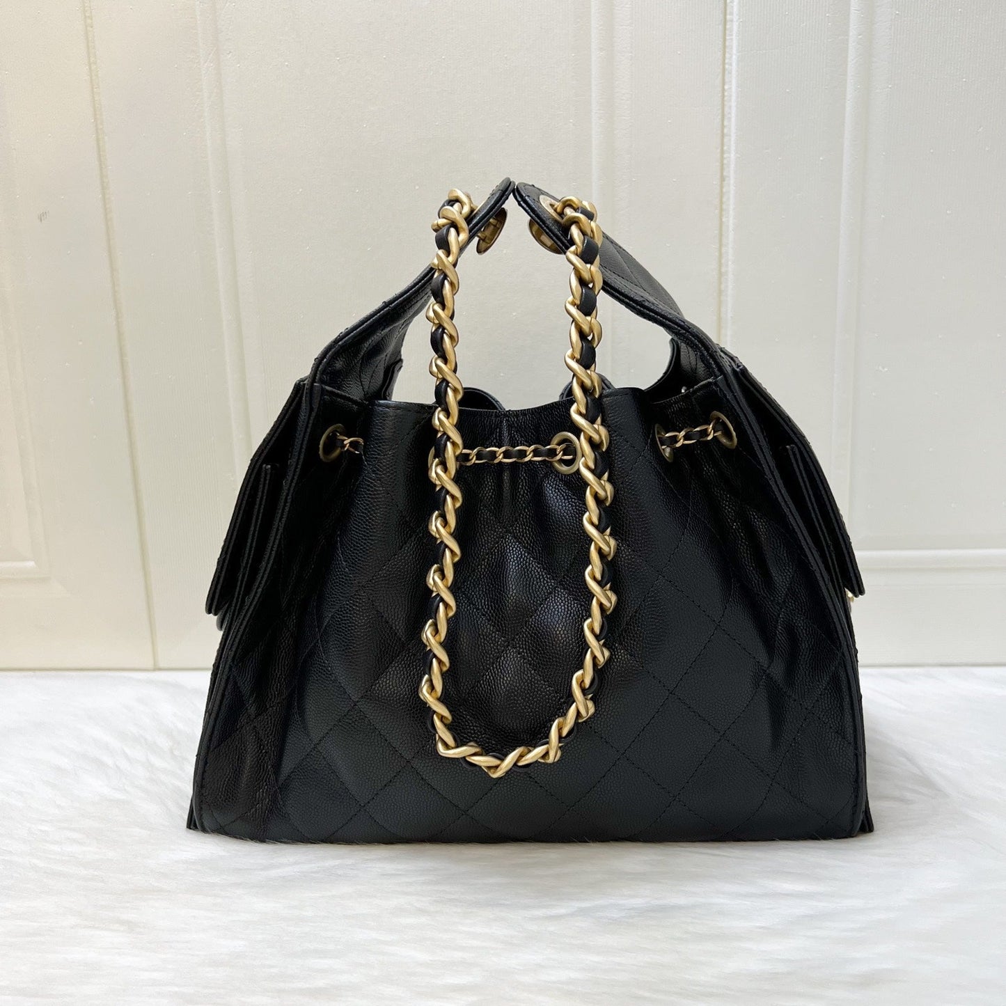 Chanel 25 Small Hobo Bag in Black Caviar and Aghw ( )