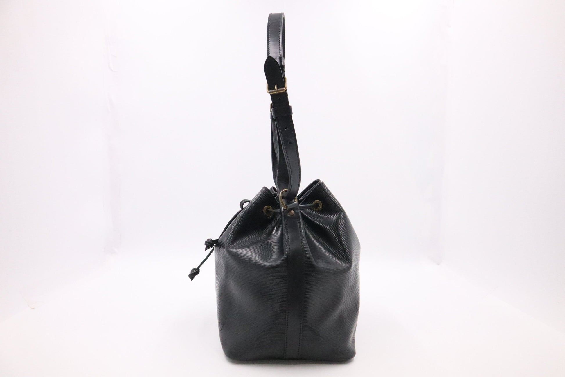 Louis Vuitton Petit Noe Epi Leather Black Handbag Leather 1